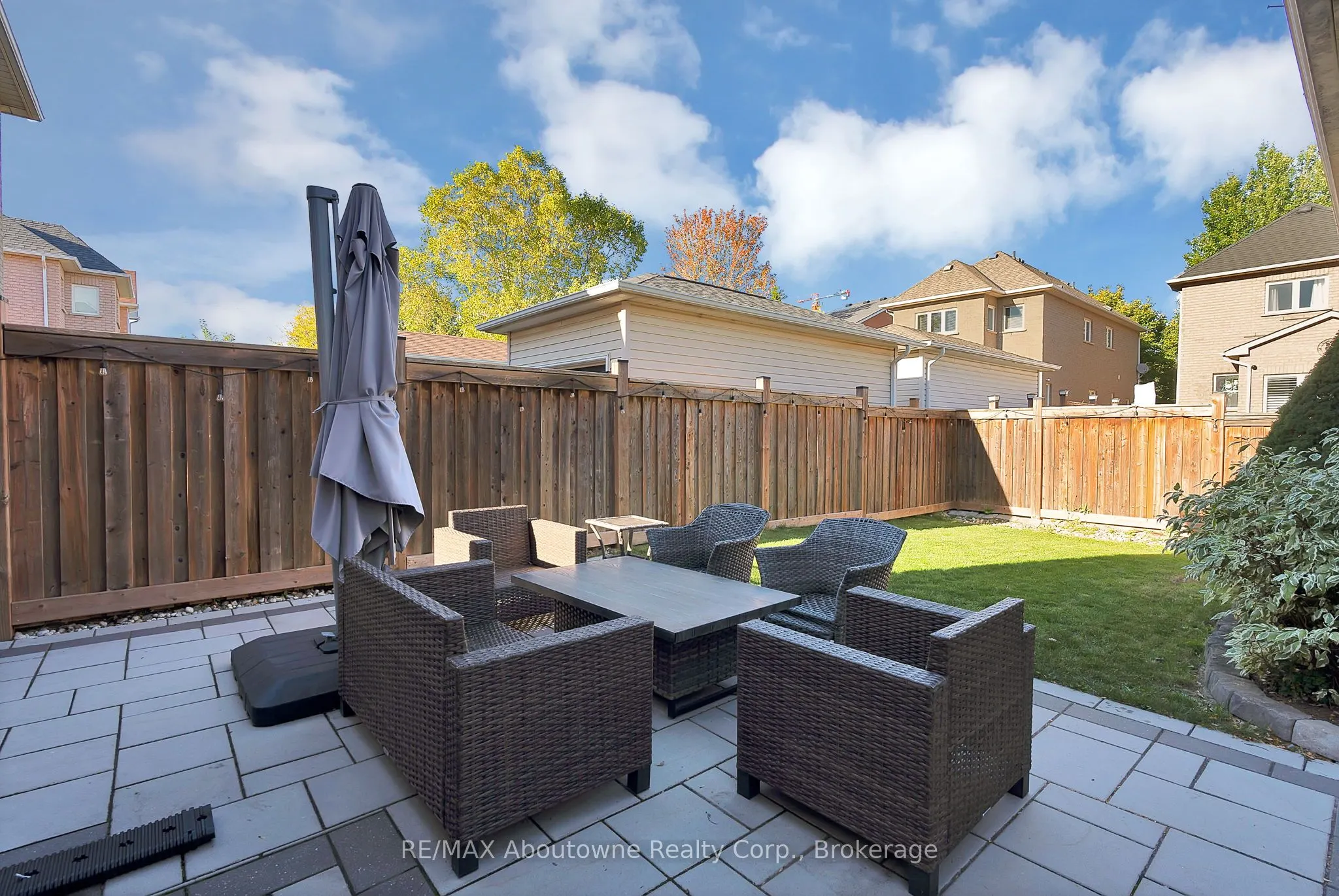 2599 Castle Hill Crescent