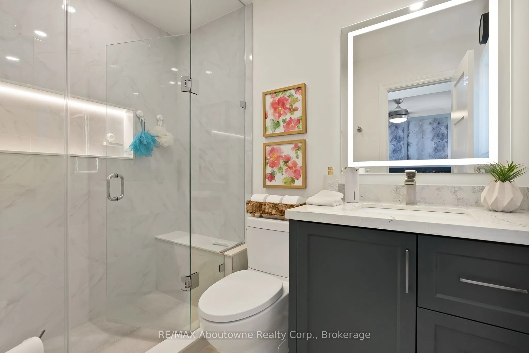 2599 Castle Hill Crescent