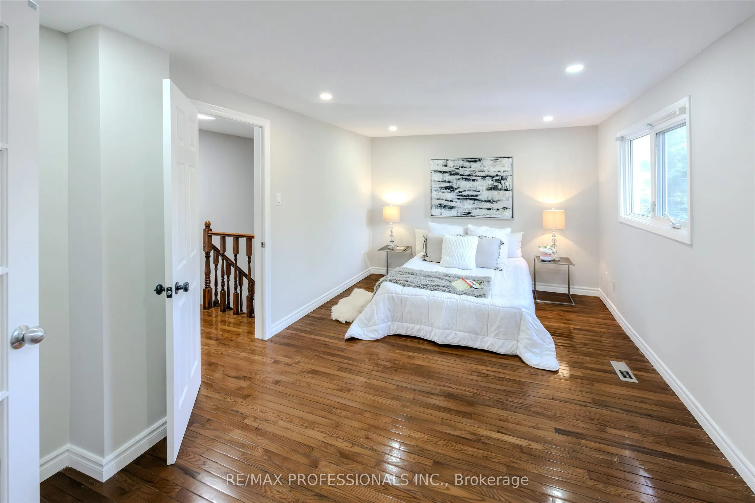 81 Millborough Crescent
