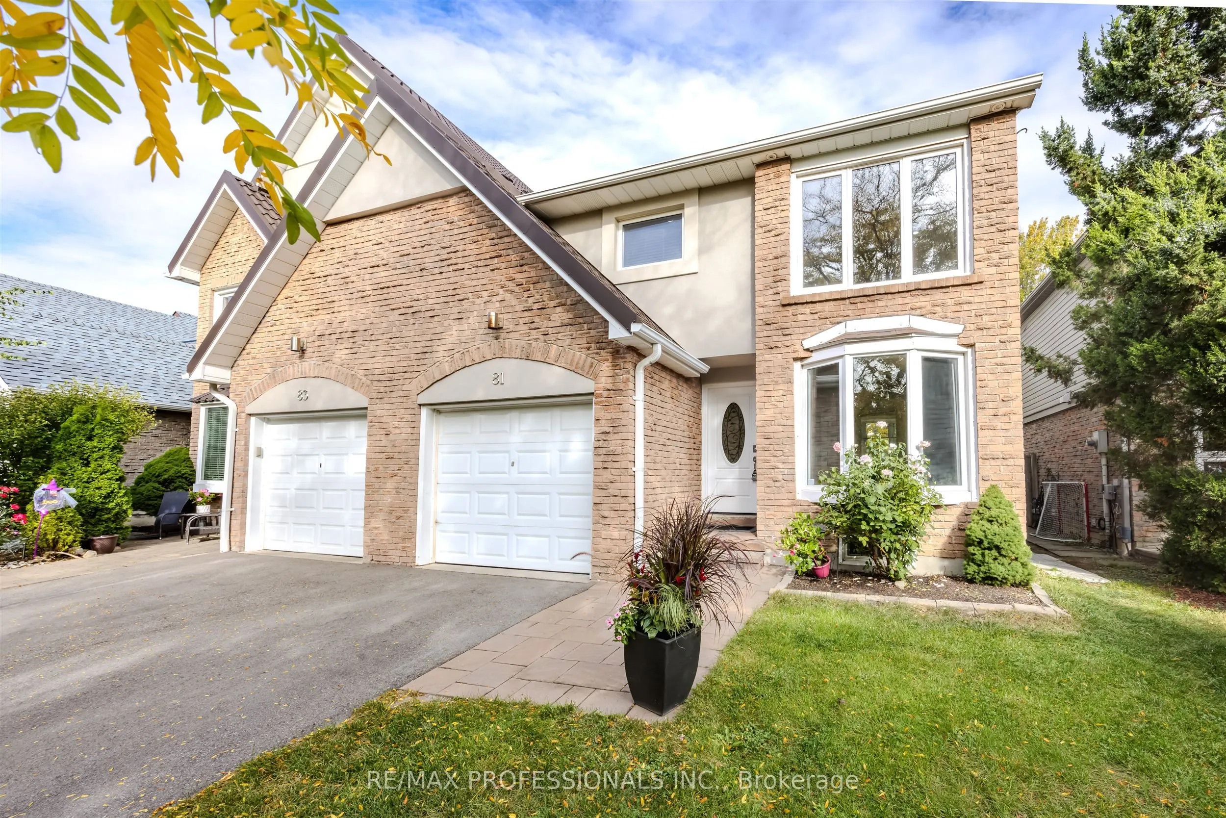 81 Millborough Crescent