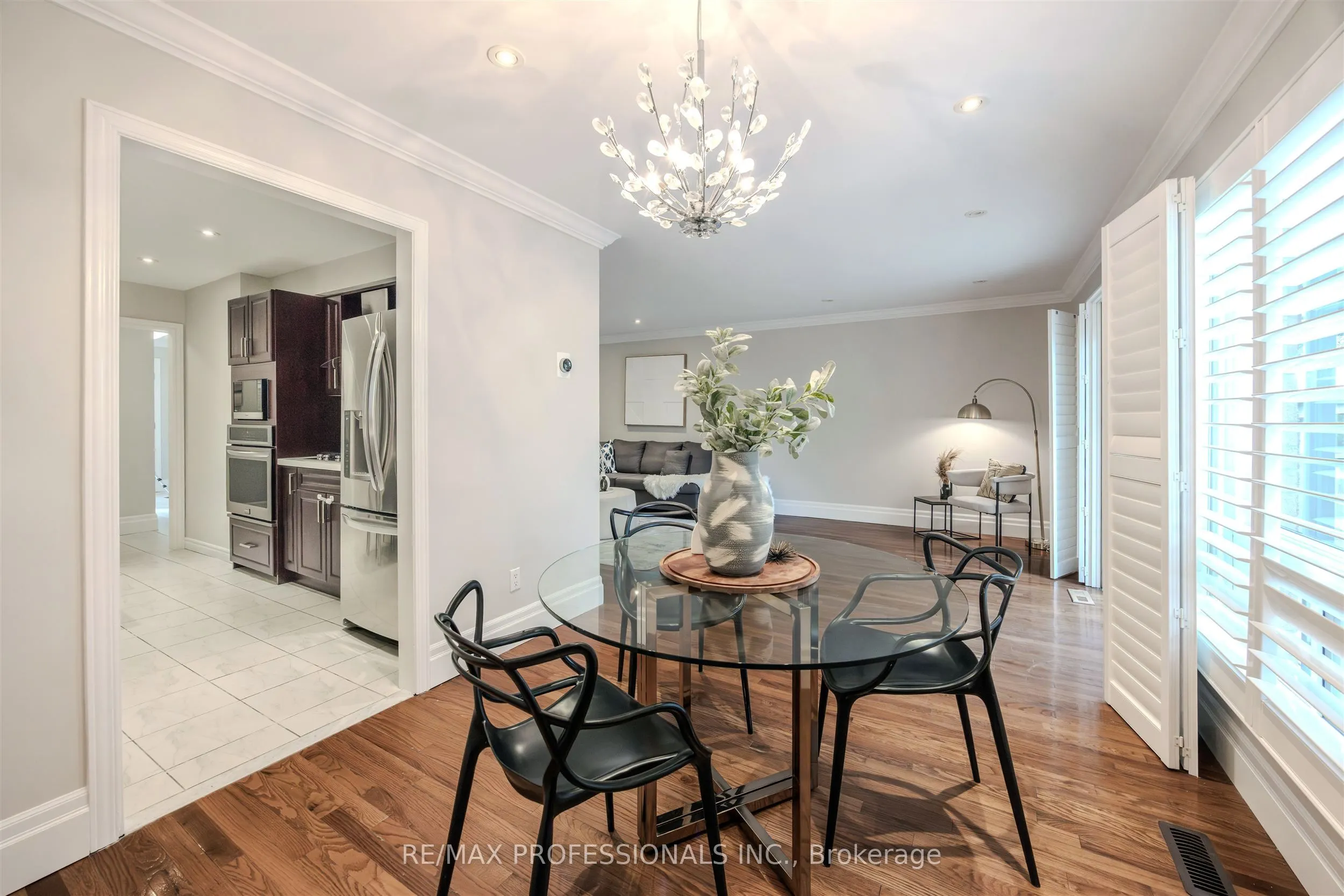 81 Millborough Crescent