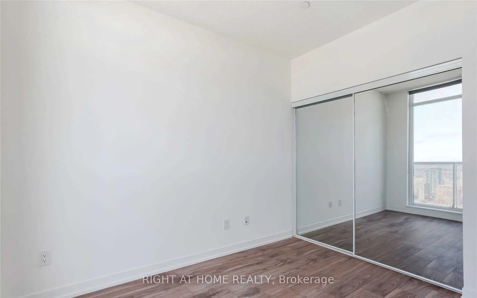 4065 Confederation Parkway, #PH06