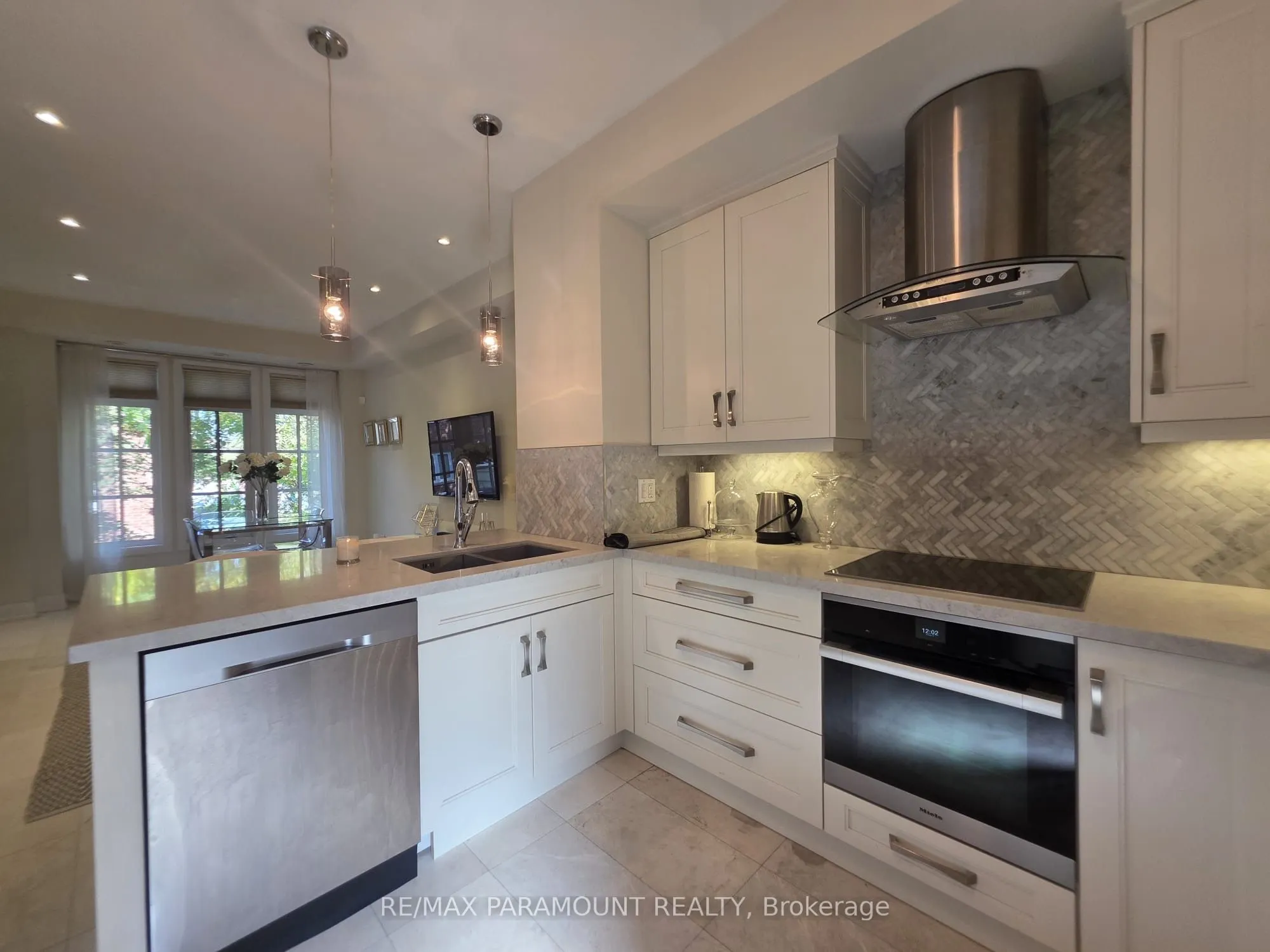 3077 Cawthra Road, #12
