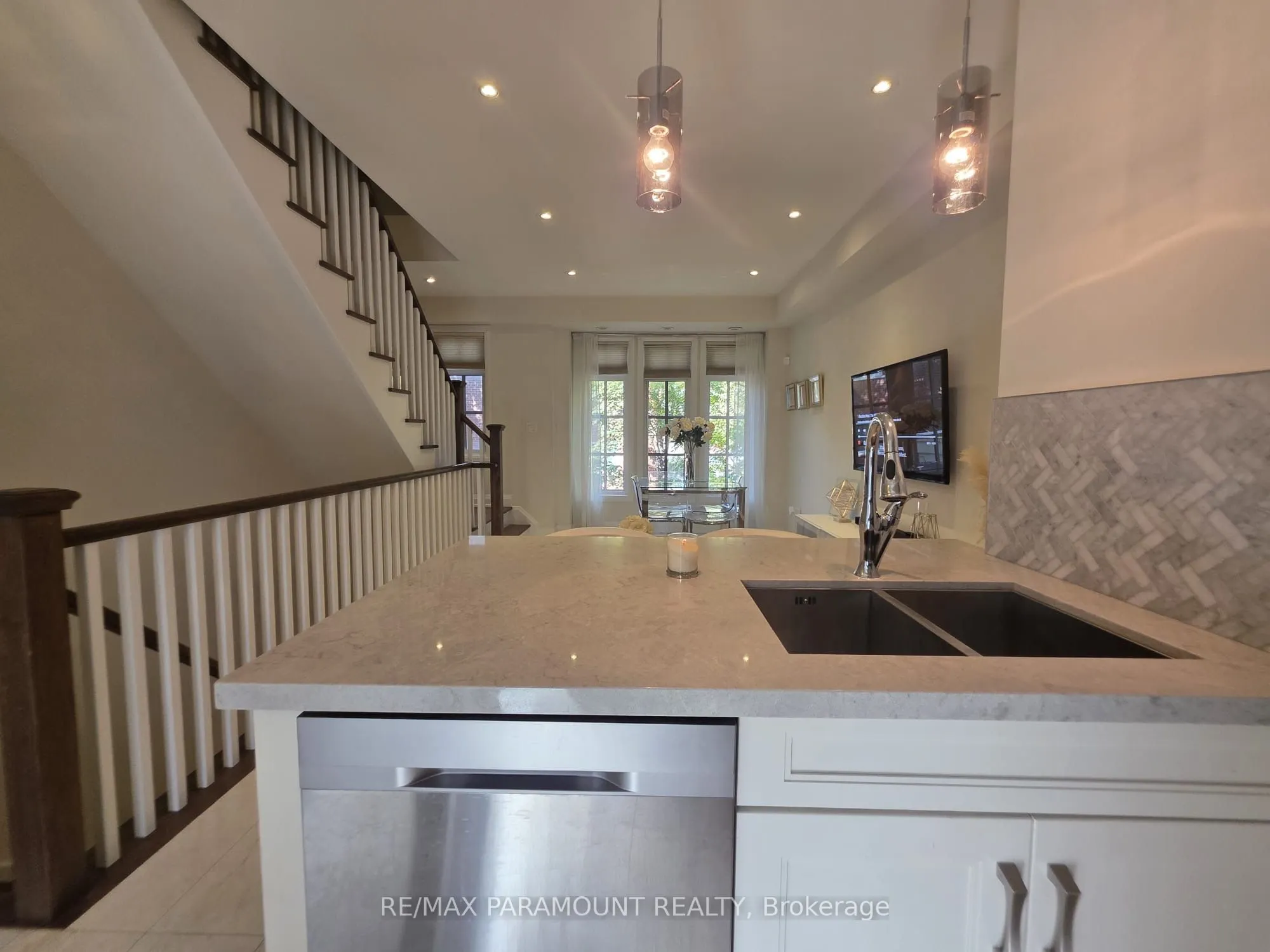 3077 Cawthra Road, #12