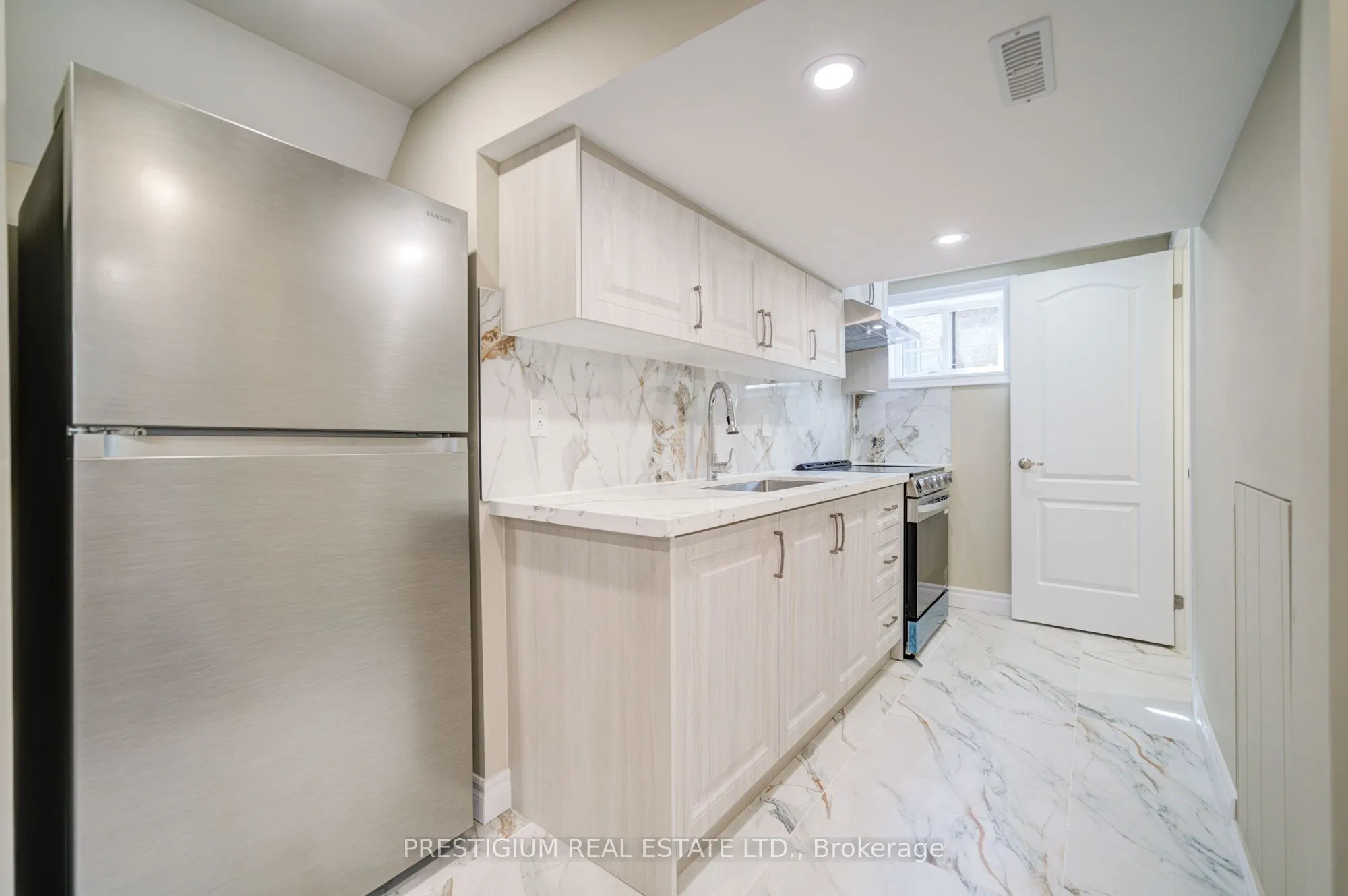 6 Willis Drive, #Lower Level