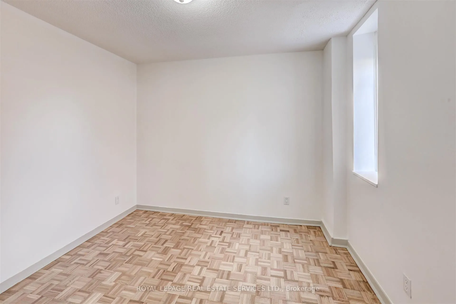 1530 King Street W, #102