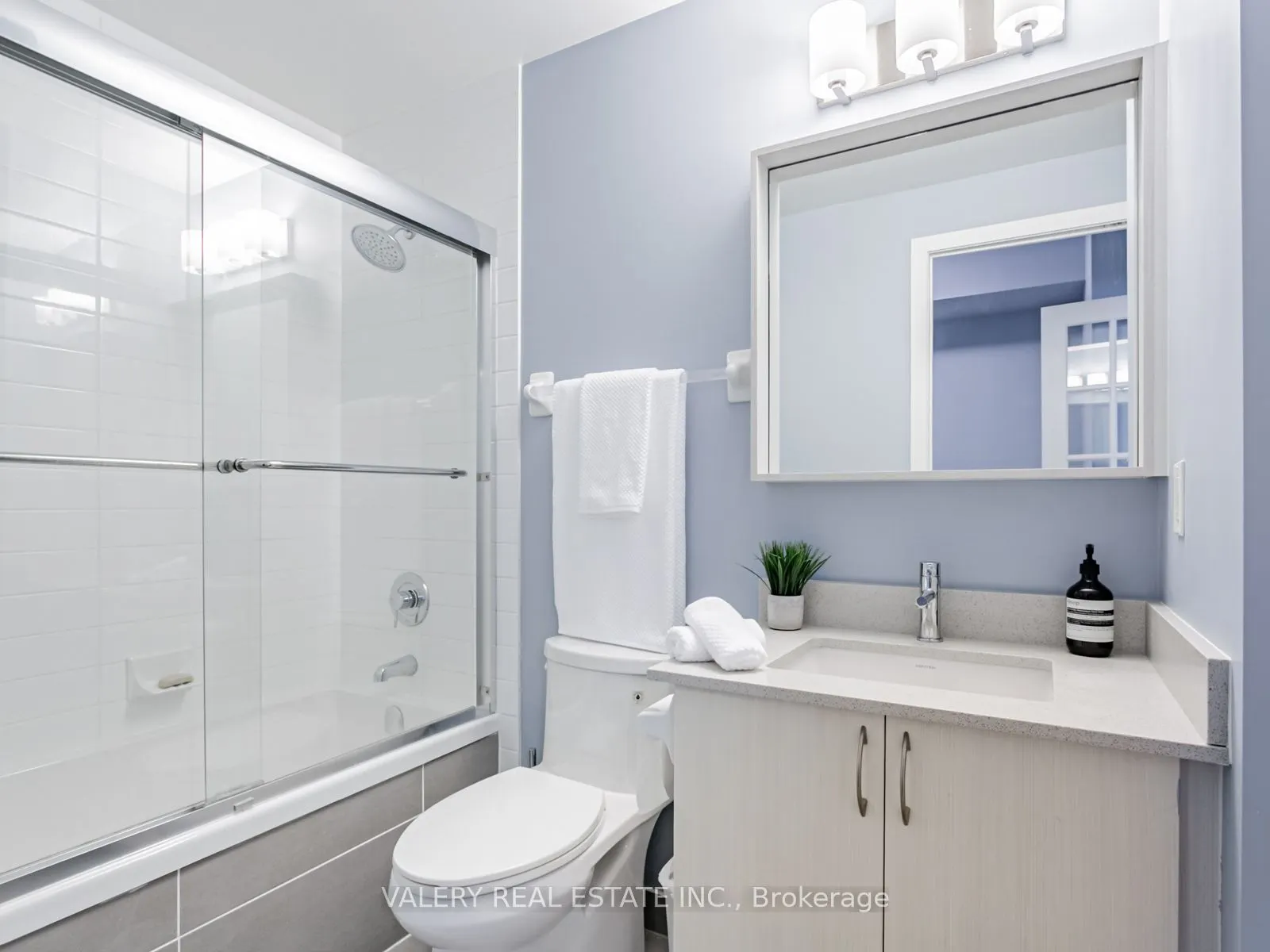 4655 Glen Erin Drive, #1002