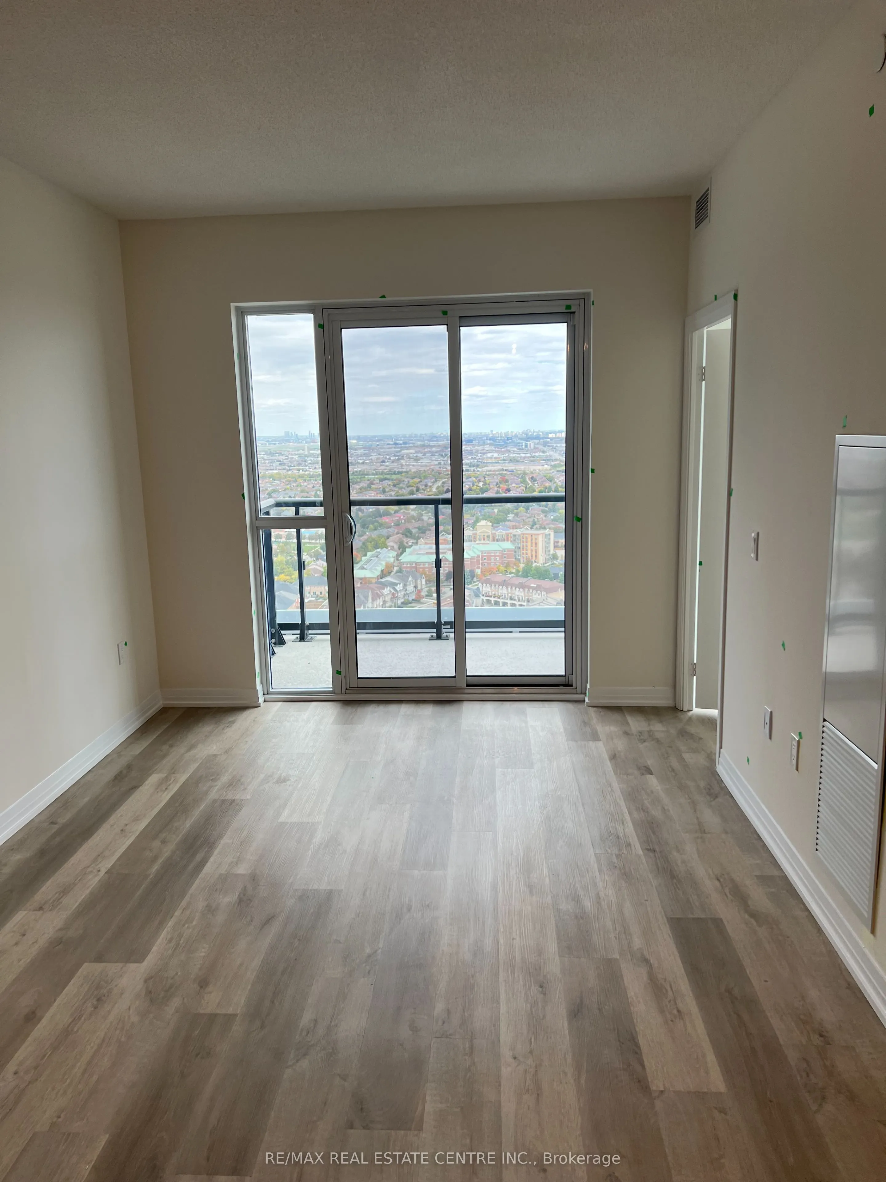 15 Watergarden Drive, #2710