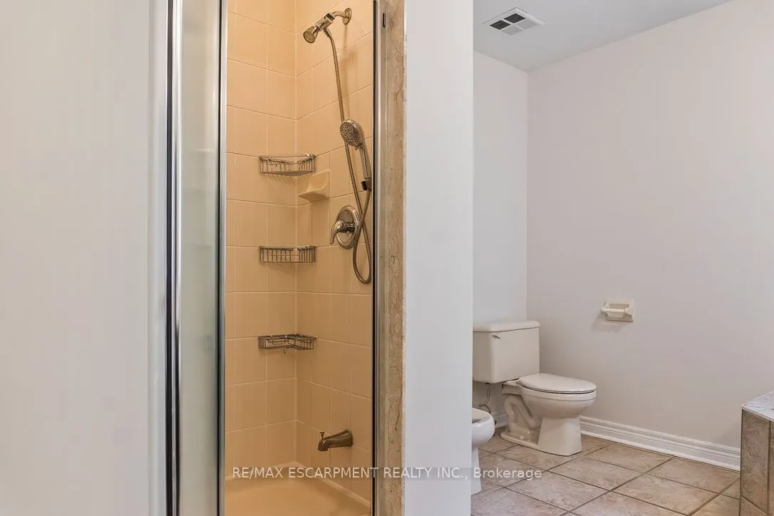 1146 Upper River Court