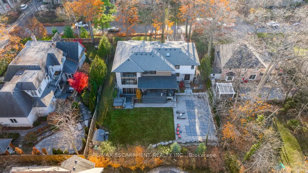 1293 Woodland Avenue