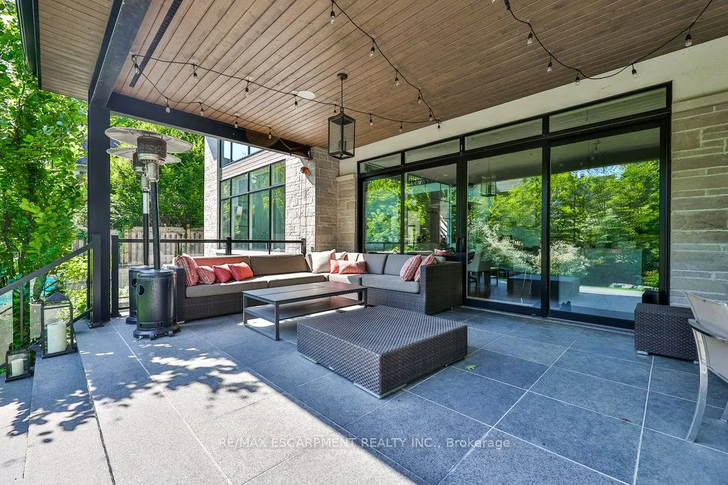 1293 Woodland Avenue