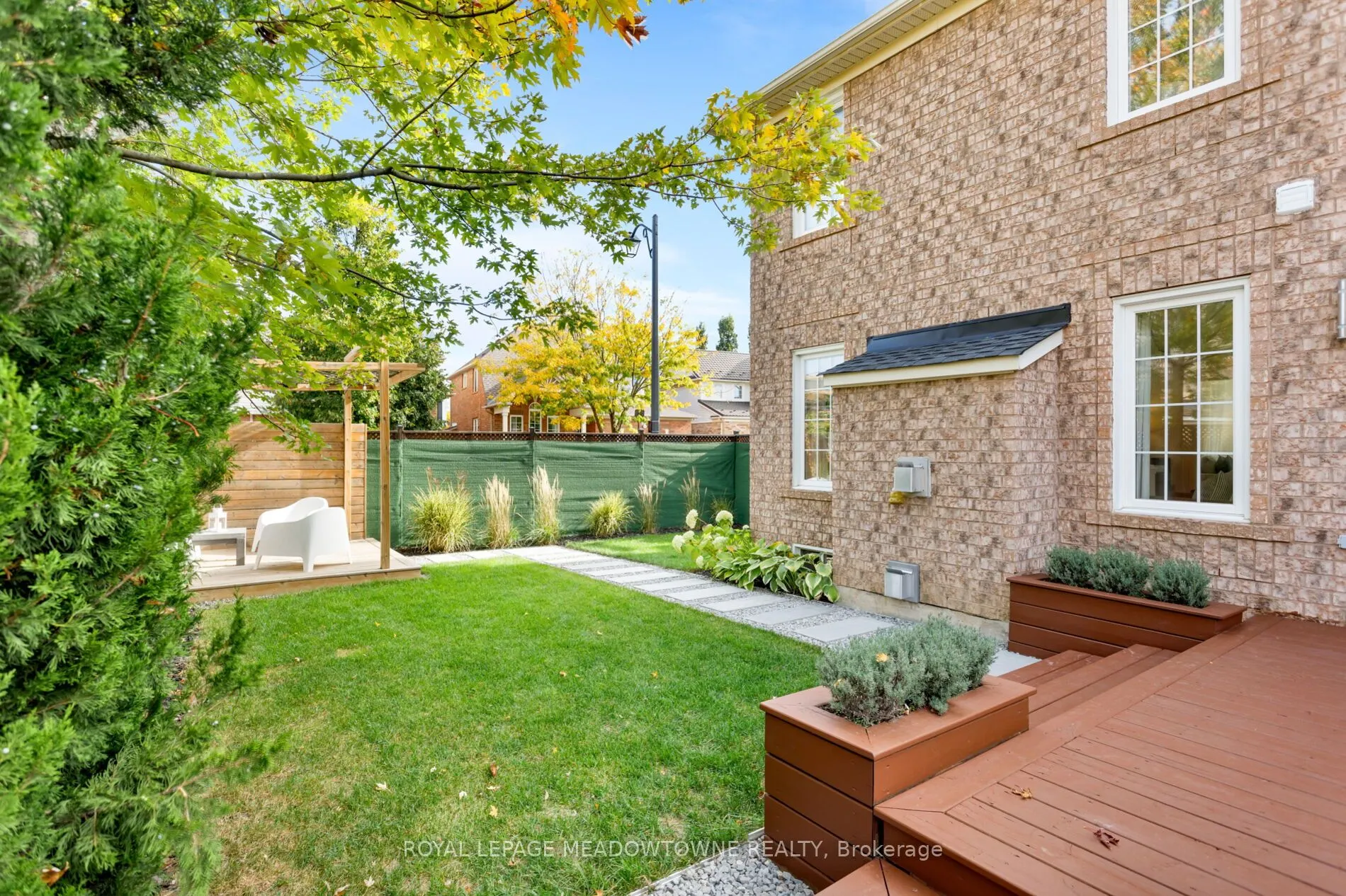 976 Lancaster Boulevard