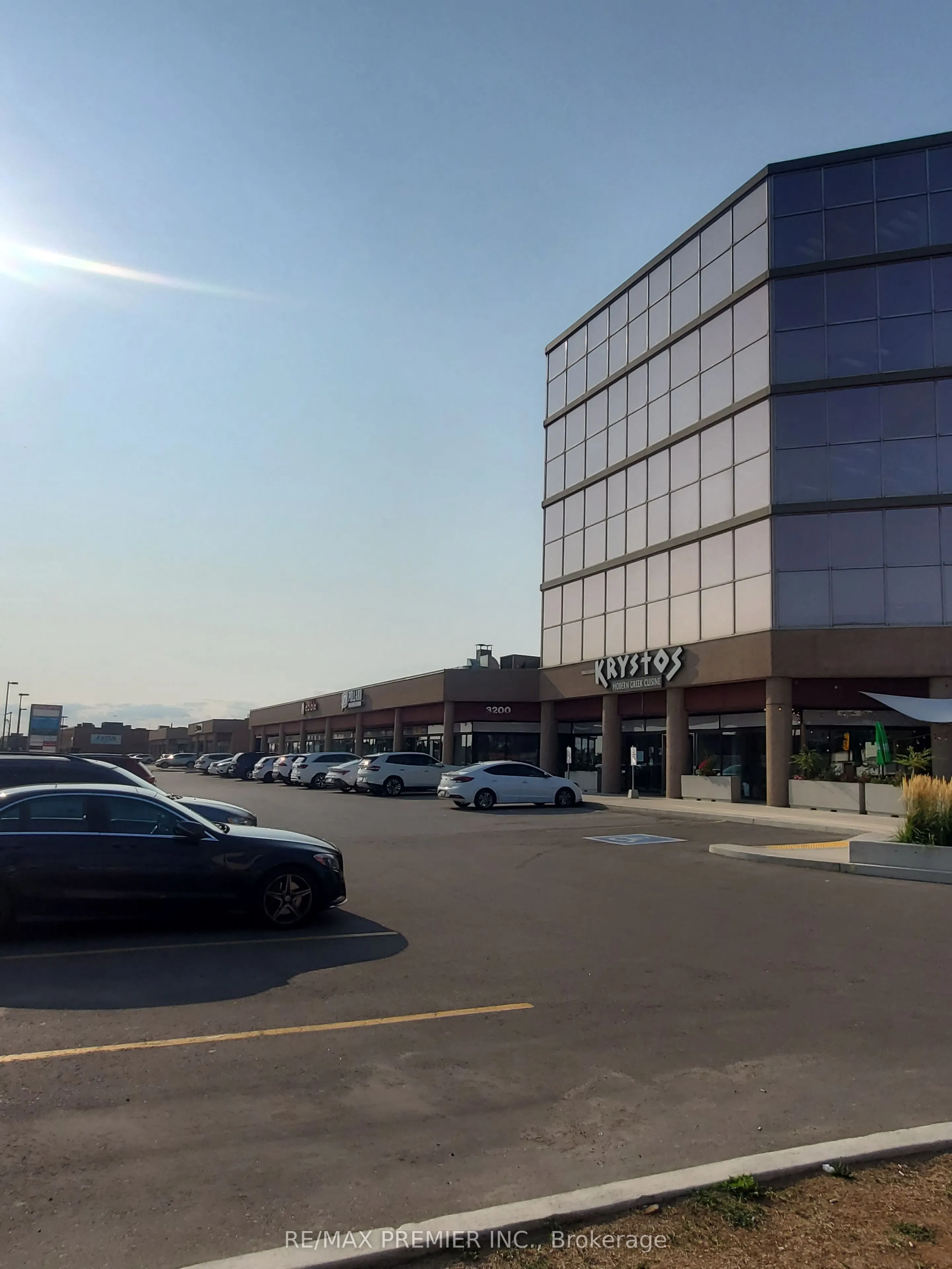 3200 Dufferin Street, #28