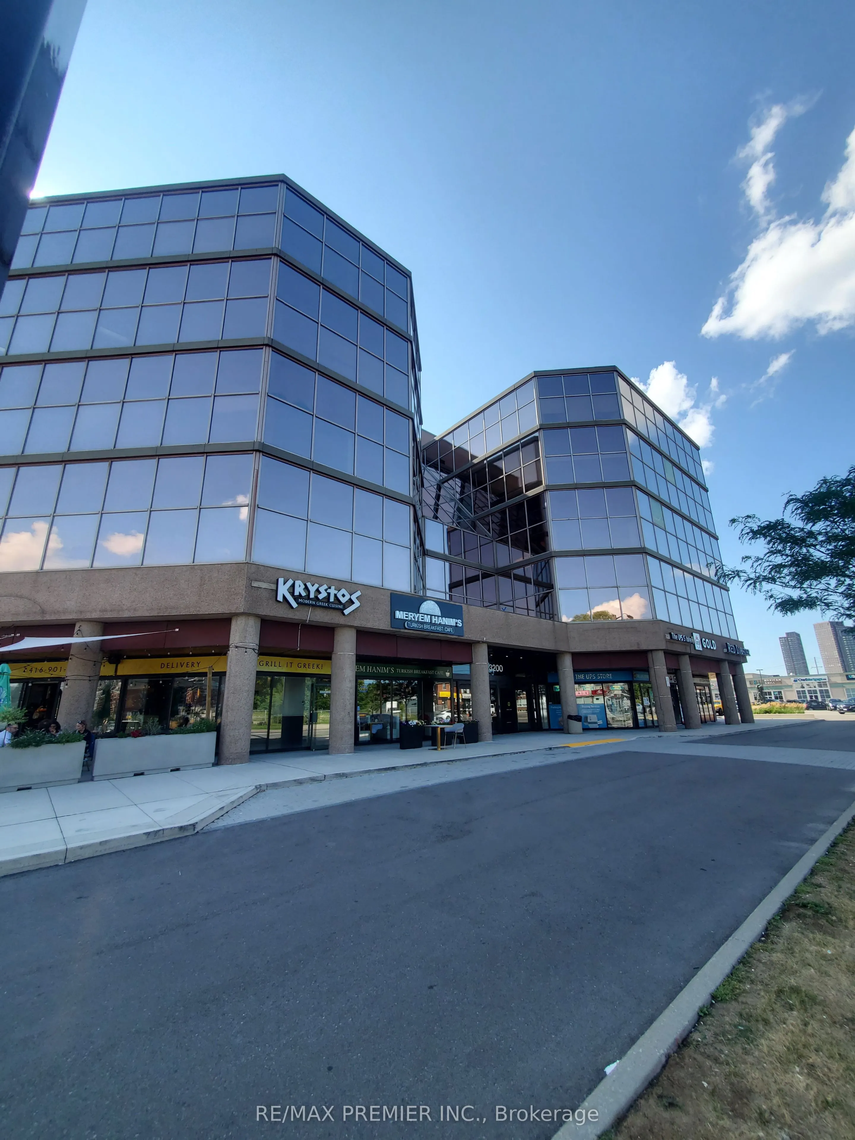 3200 Dufferin Street, #28