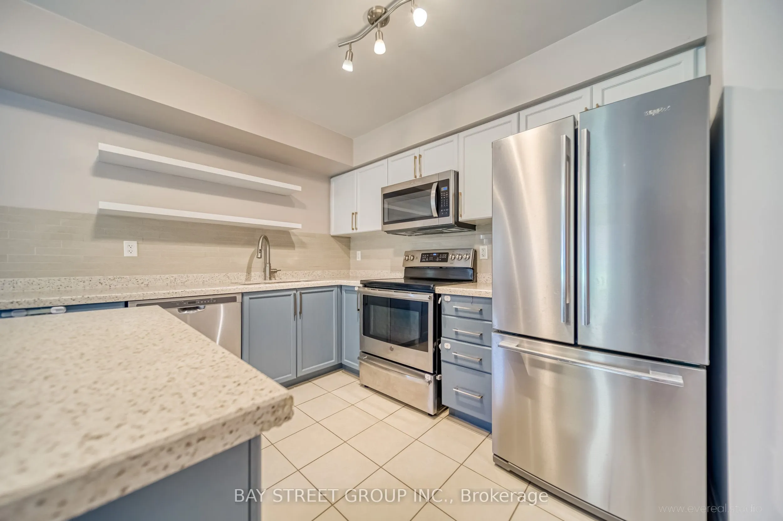 2444 Post Road, #16