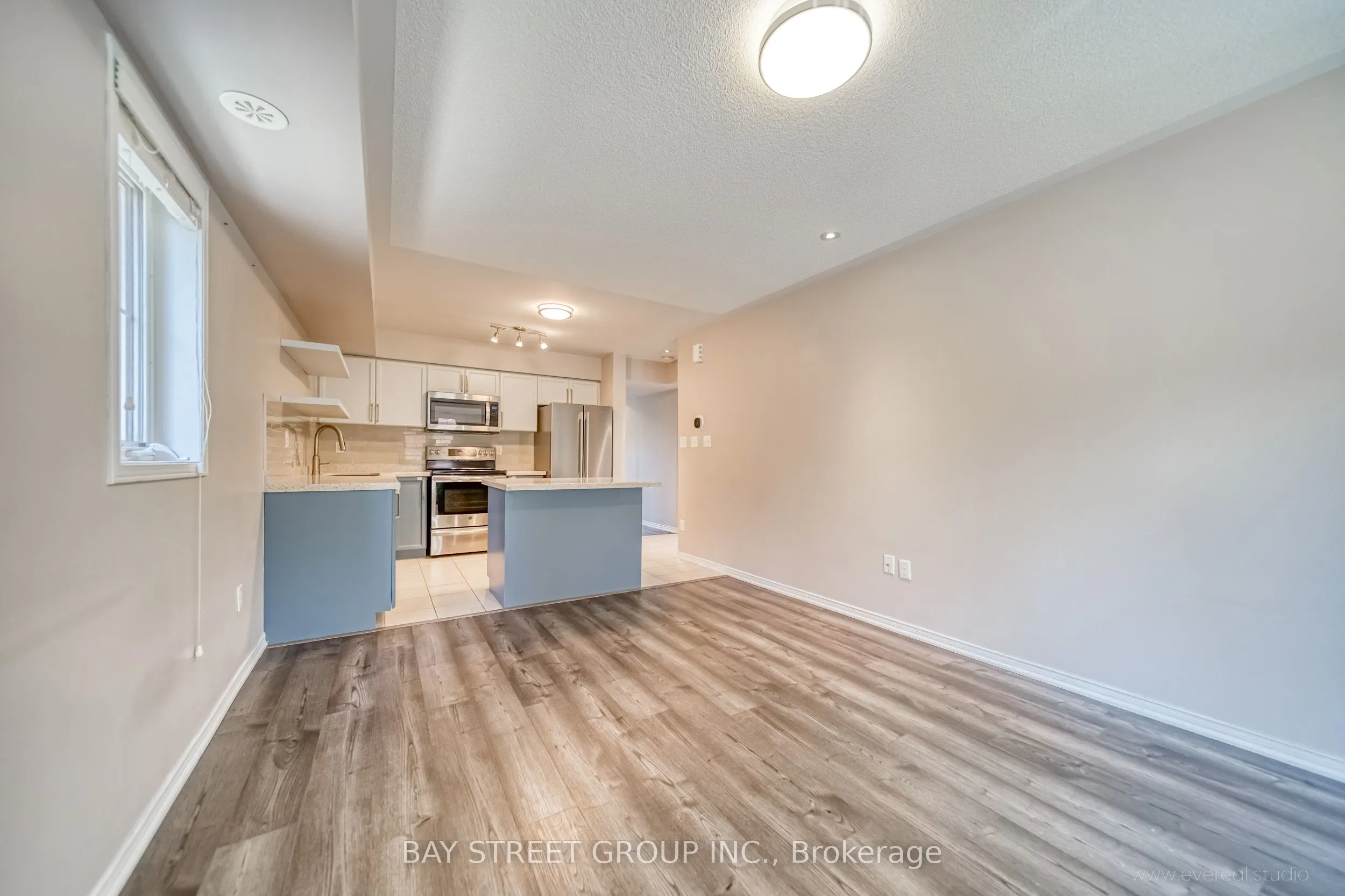 2444 Post Road, #16