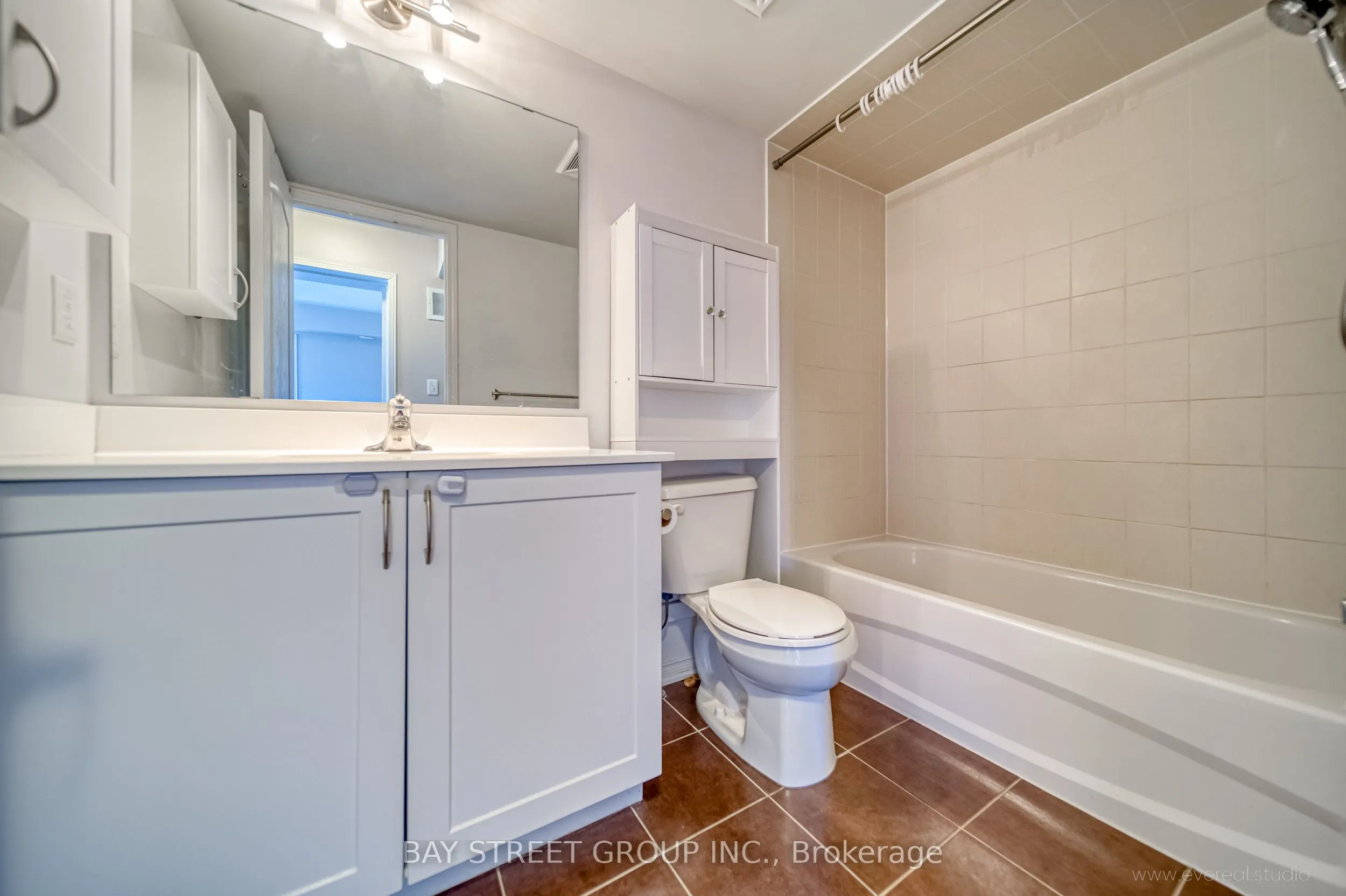2444 Post Road, #16