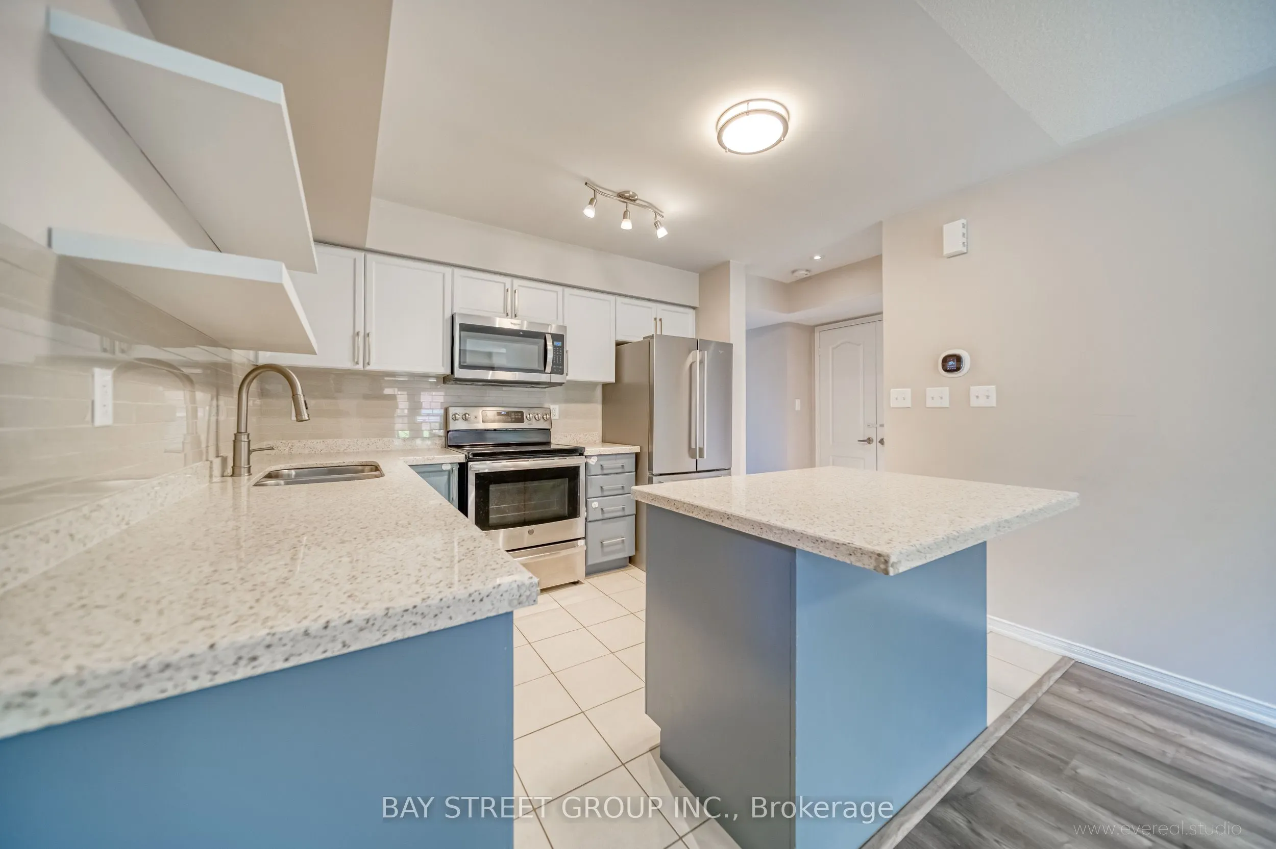 2444 Post Road, #16
