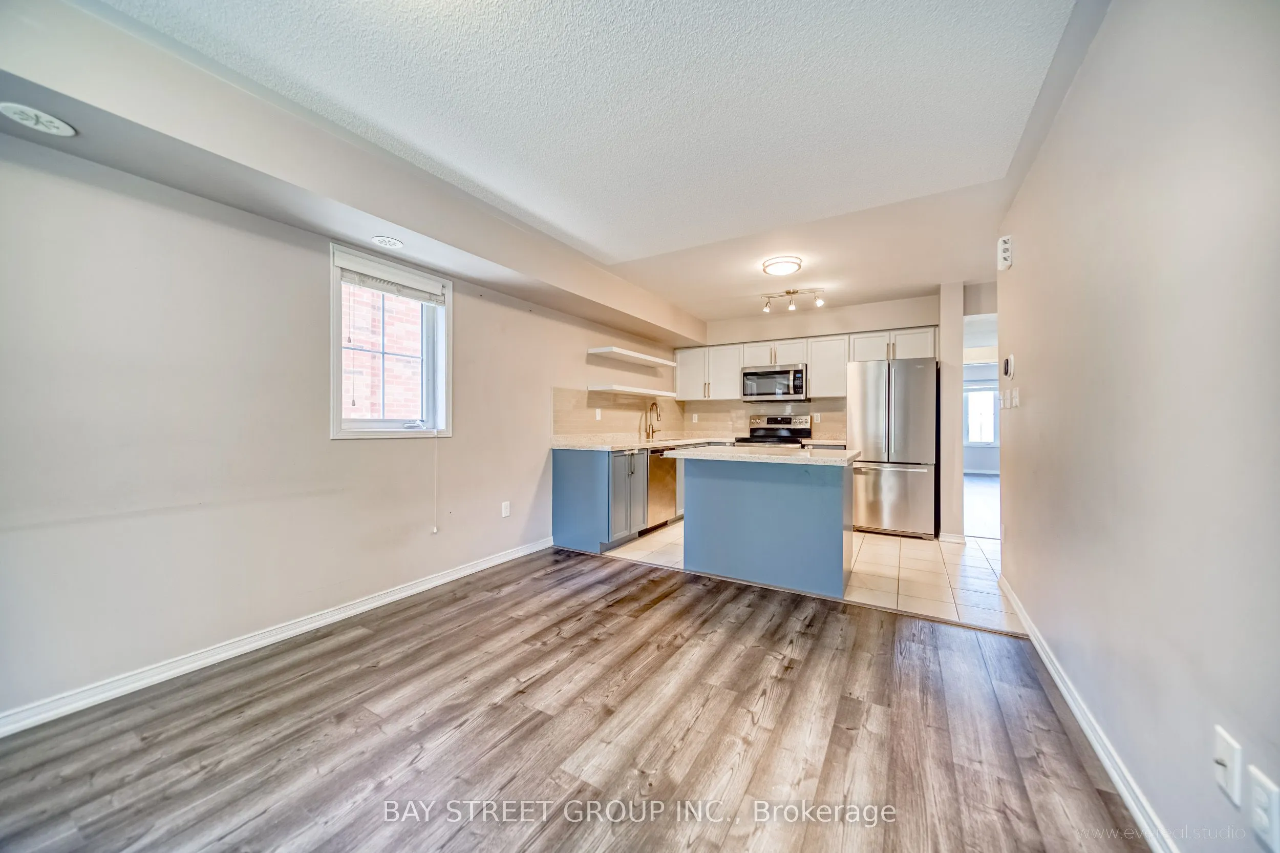 2444 Post Road, #16