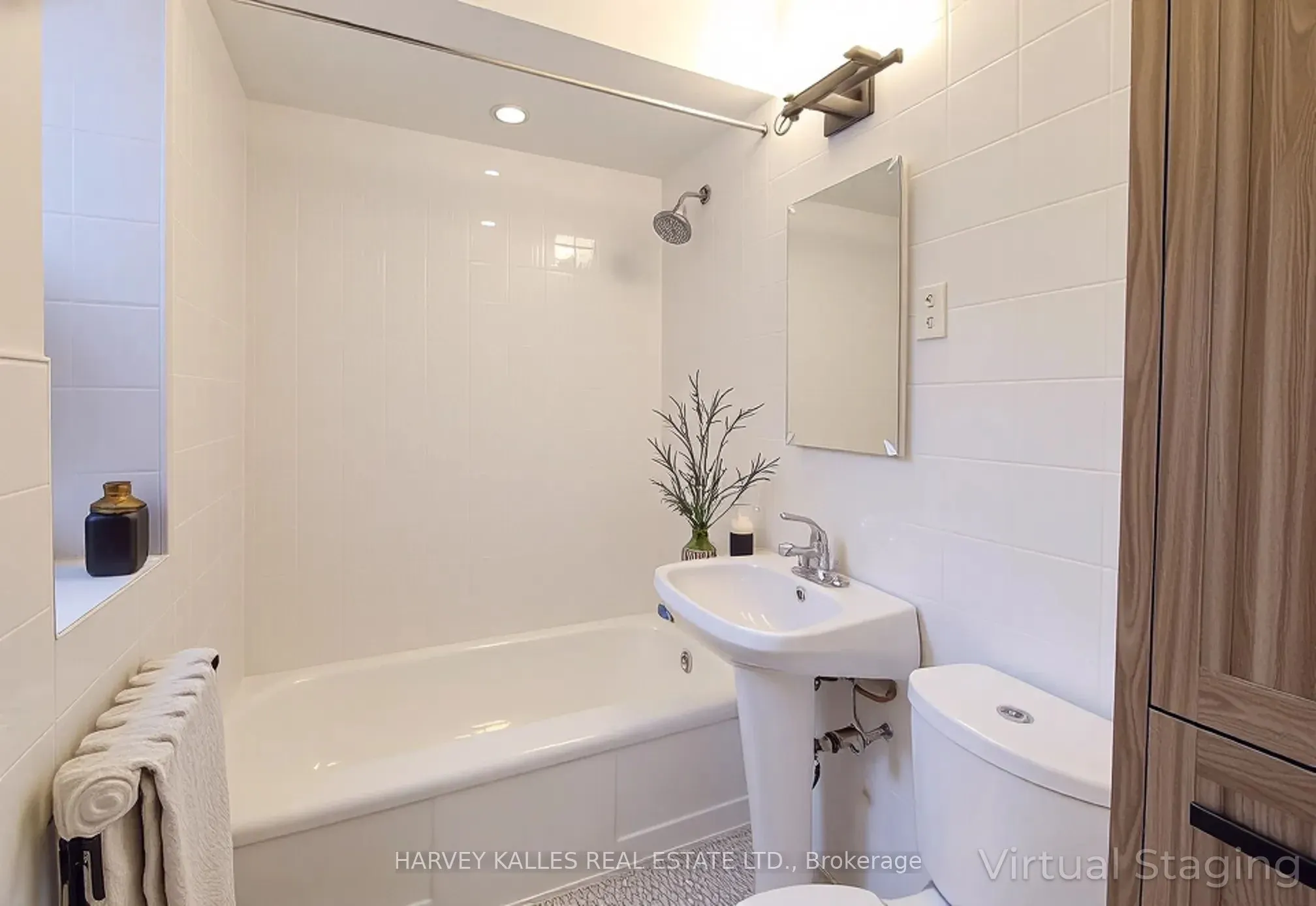 4 Greenbrook Drive, #2