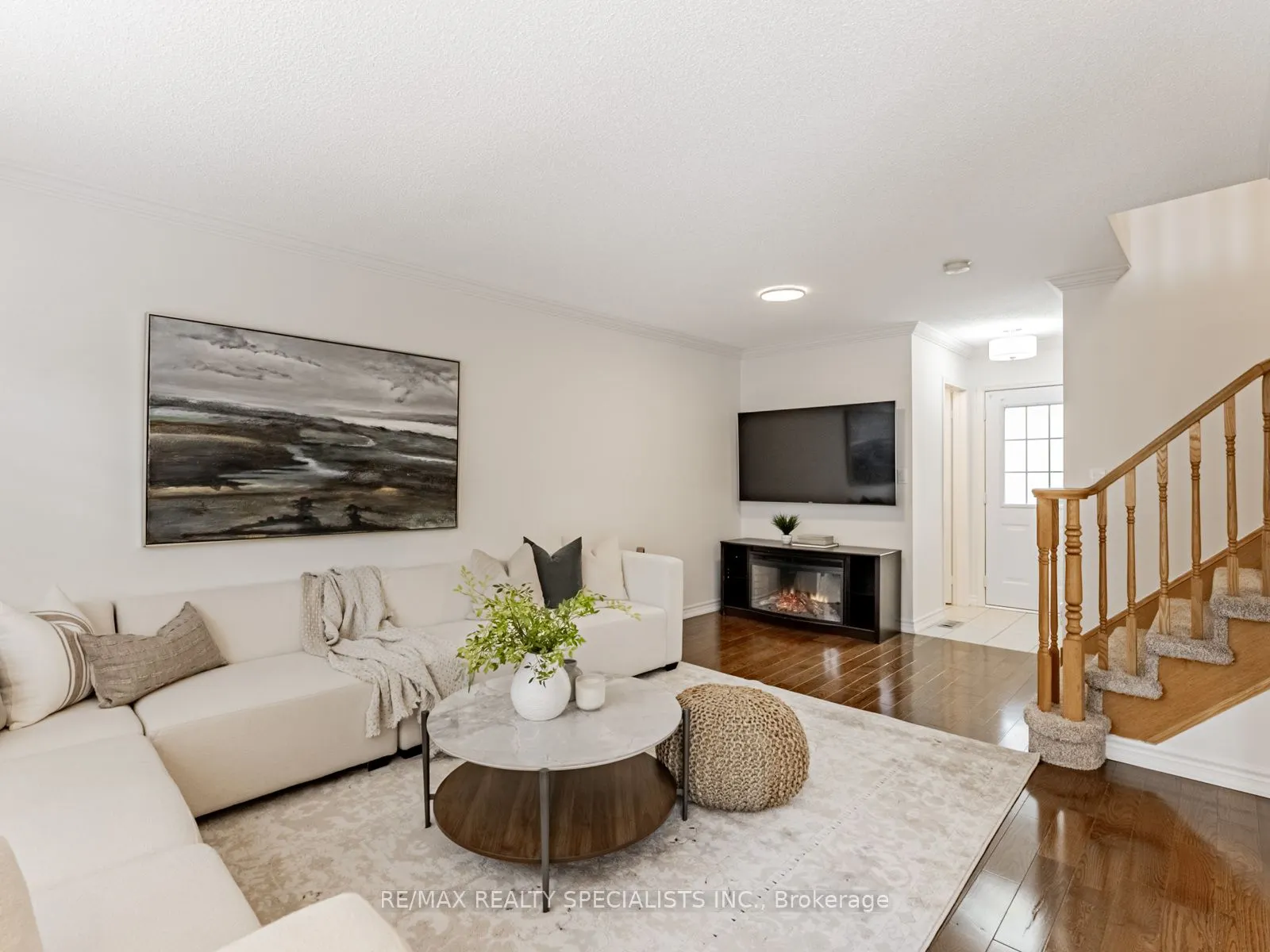 2418 Baintree Crescent