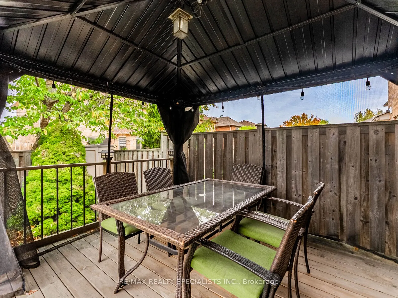 2418 Baintree Crescent