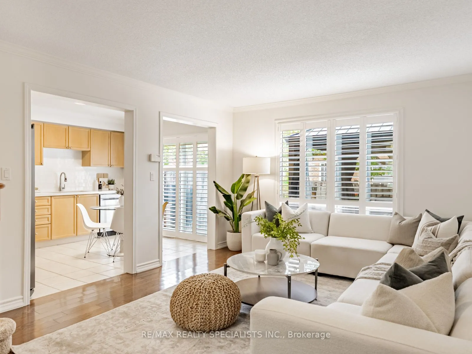 2418 Baintree Crescent
