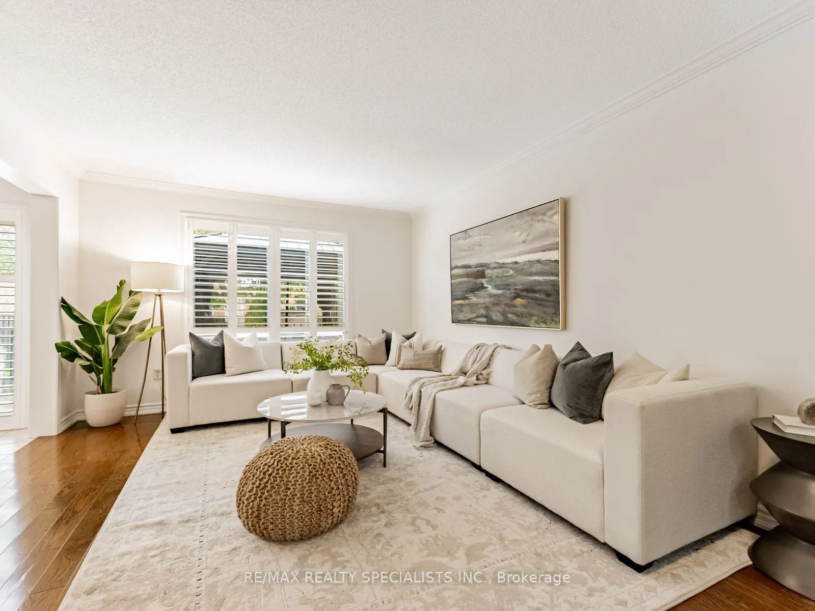 2418 Baintree Crescent