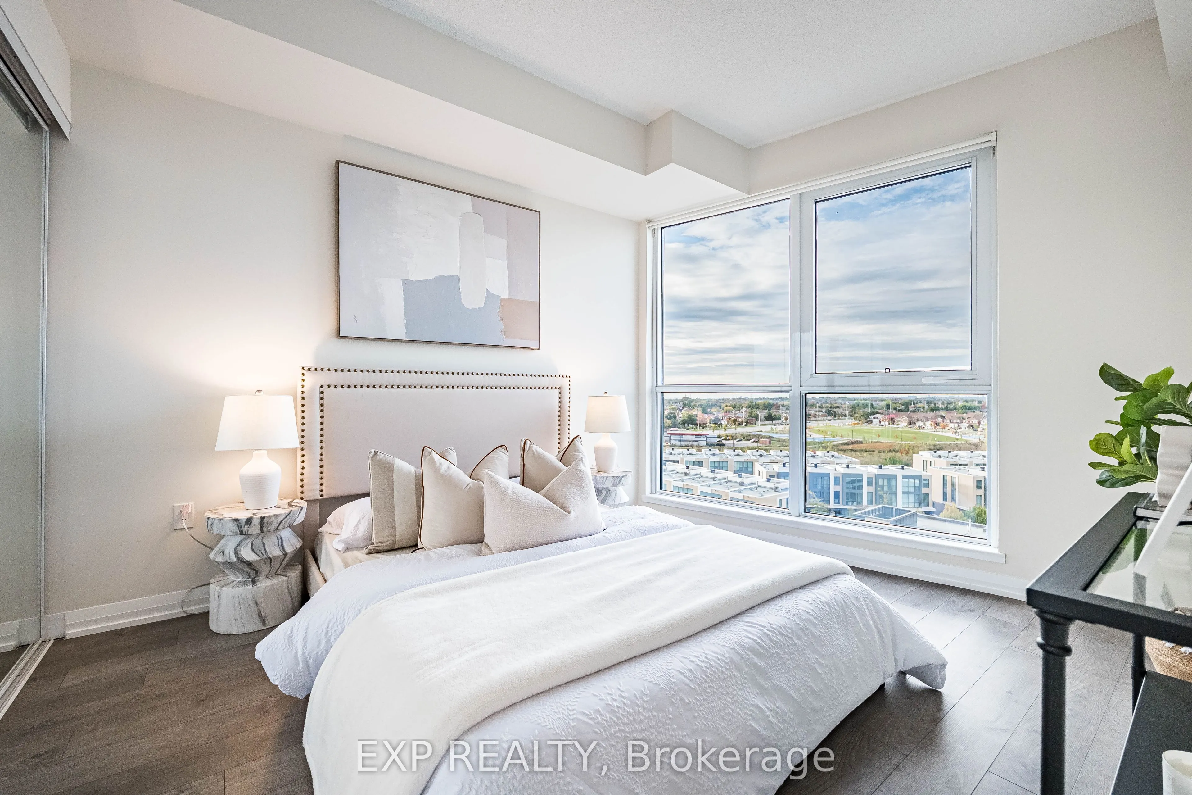 65 Watergarden Drive, #605