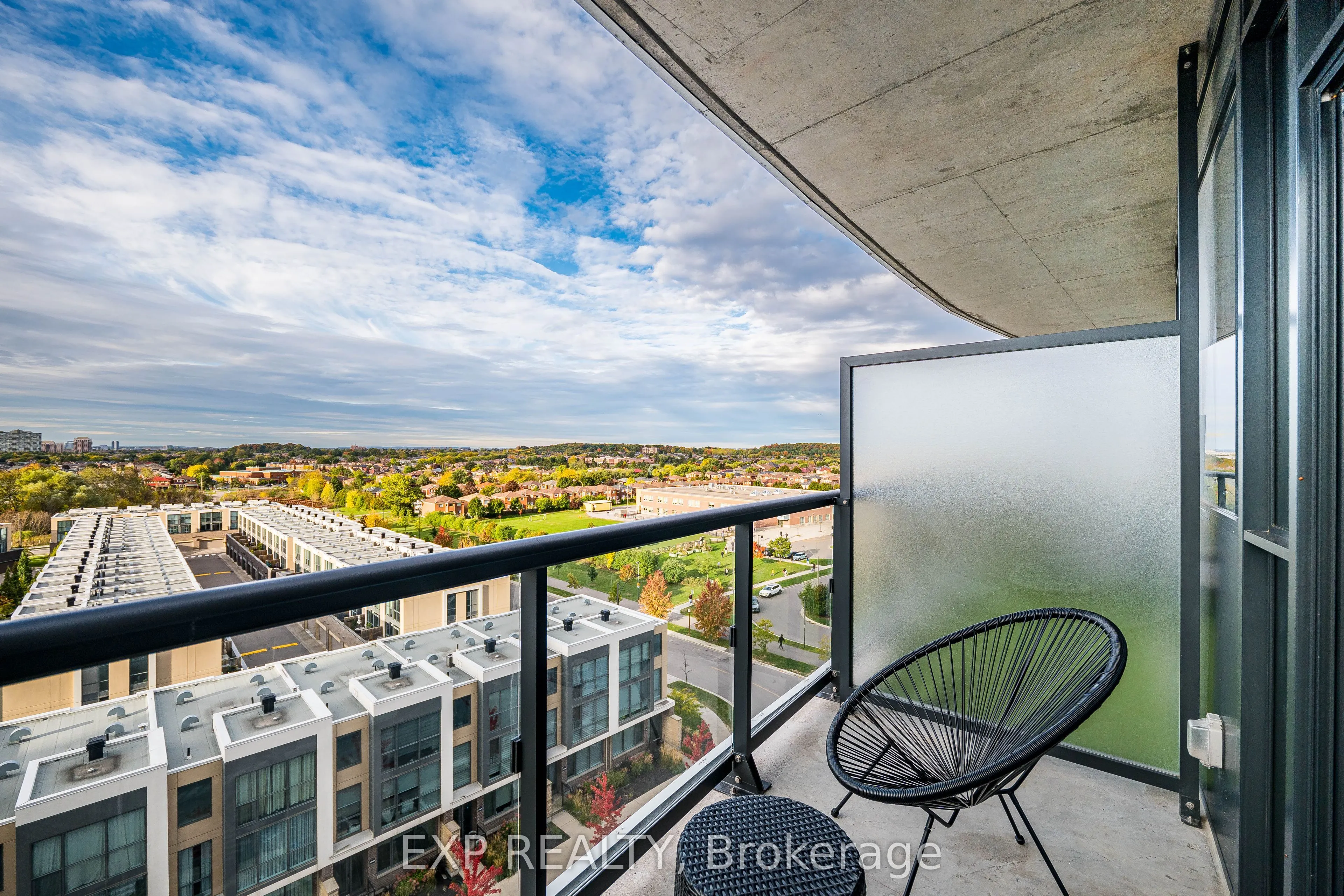 65 Watergarden Drive, #605