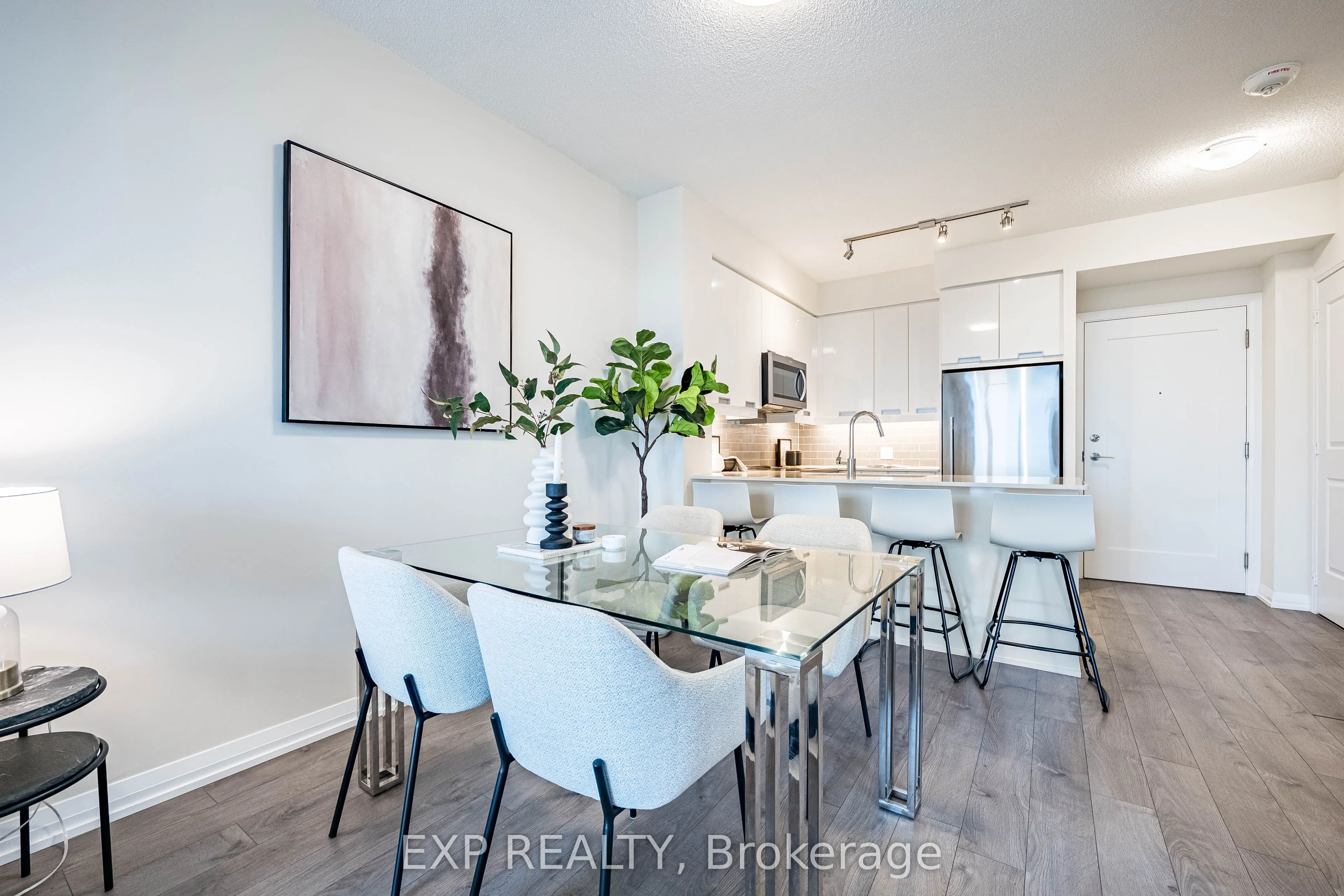 65 Watergarden Drive, #605