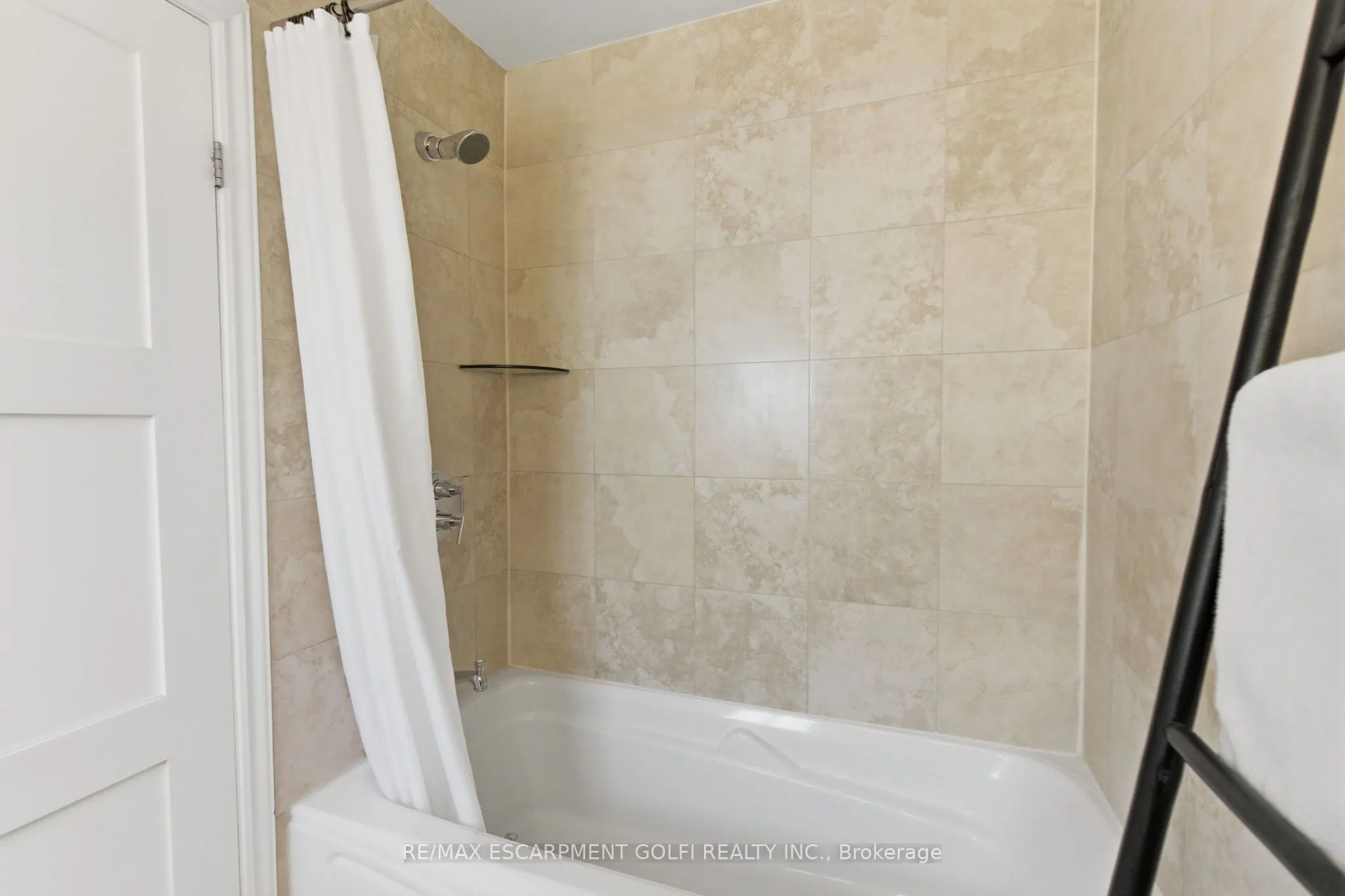 2387 Cavendish Drive
