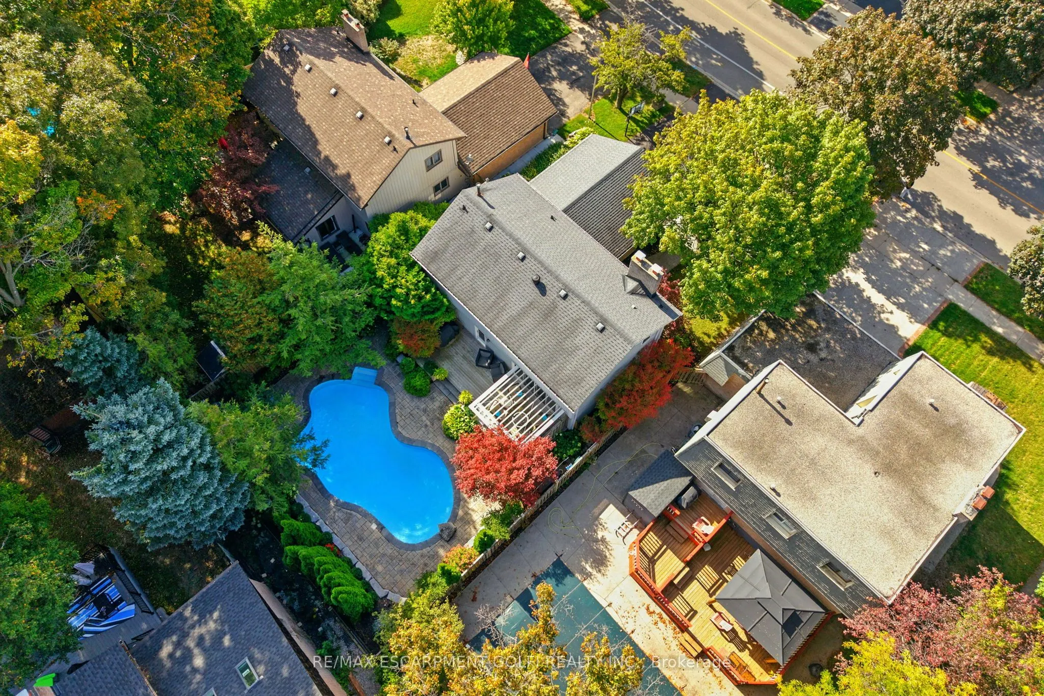 2387 Cavendish Drive