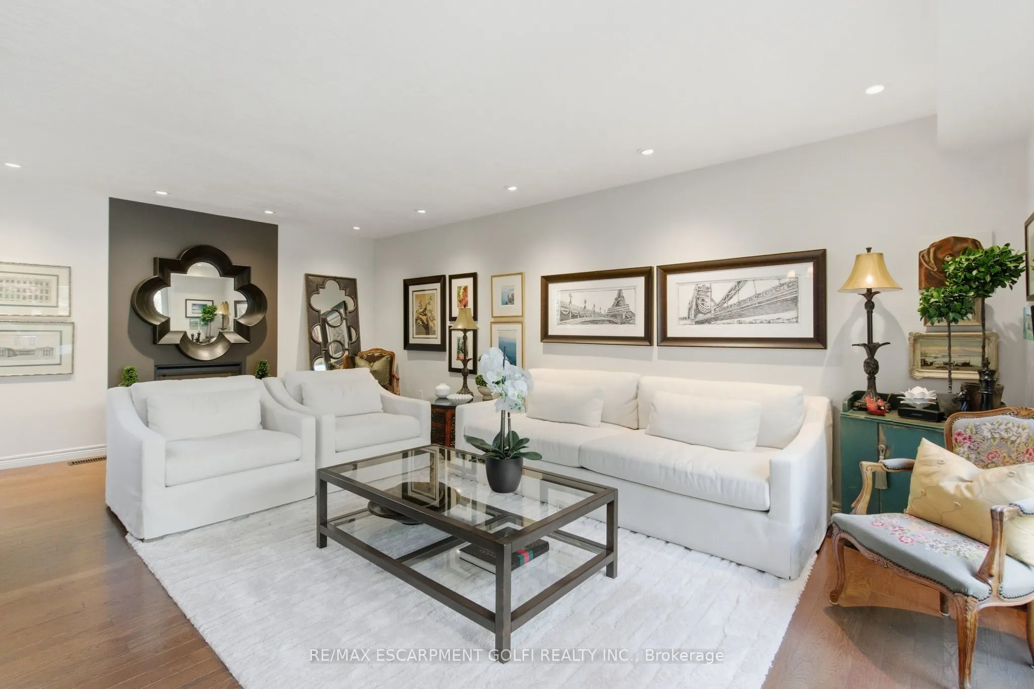 2387 Cavendish Drive
