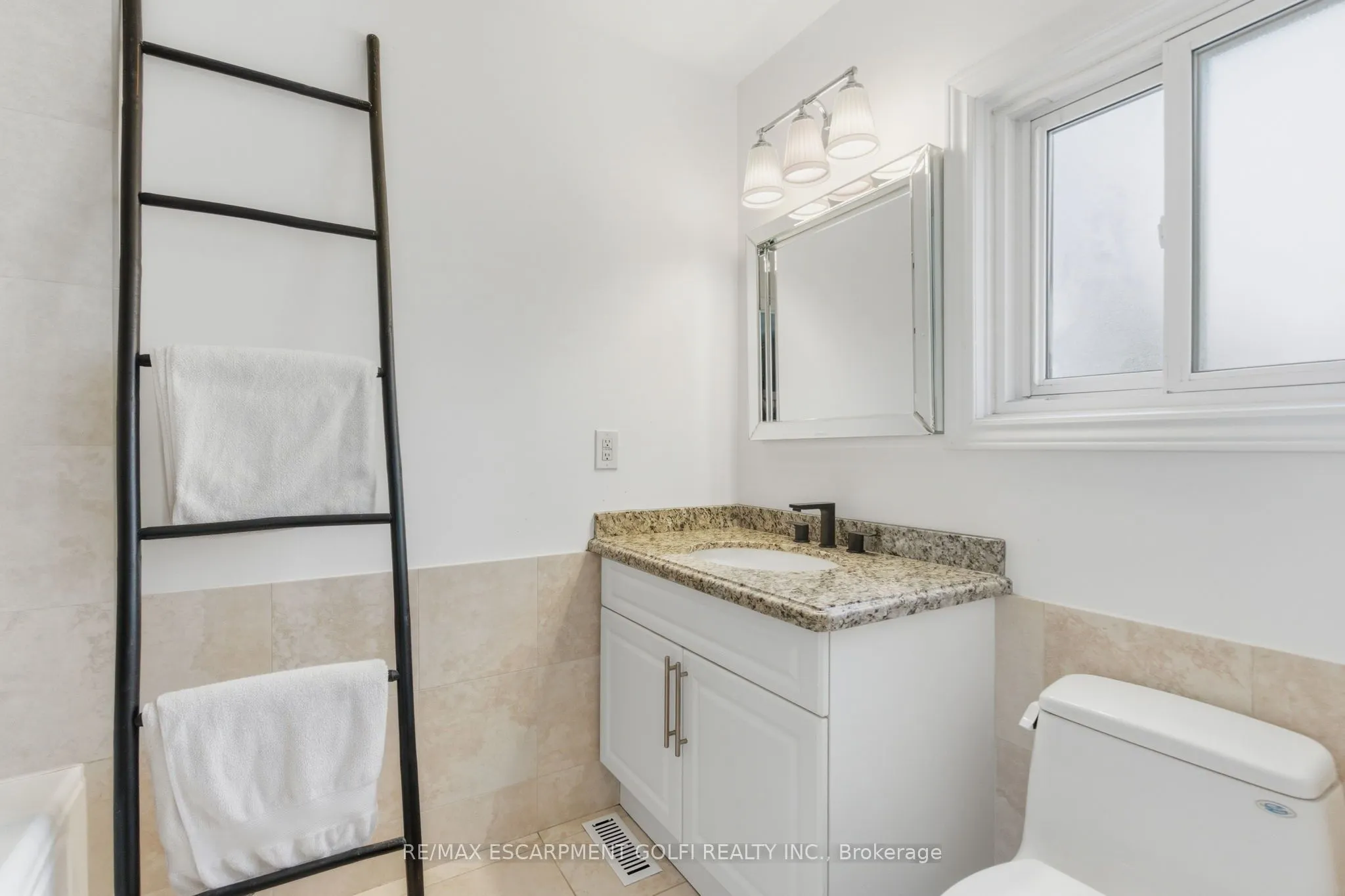 2387 Cavendish Drive