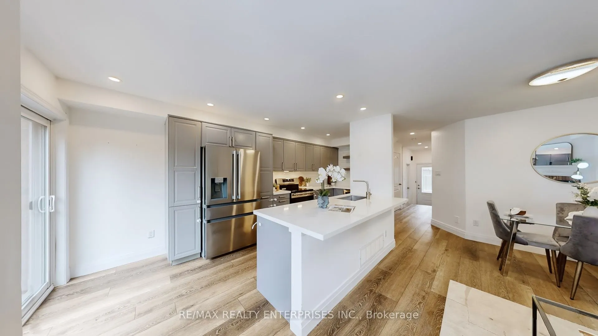 5223 Fairford Crescent, #27