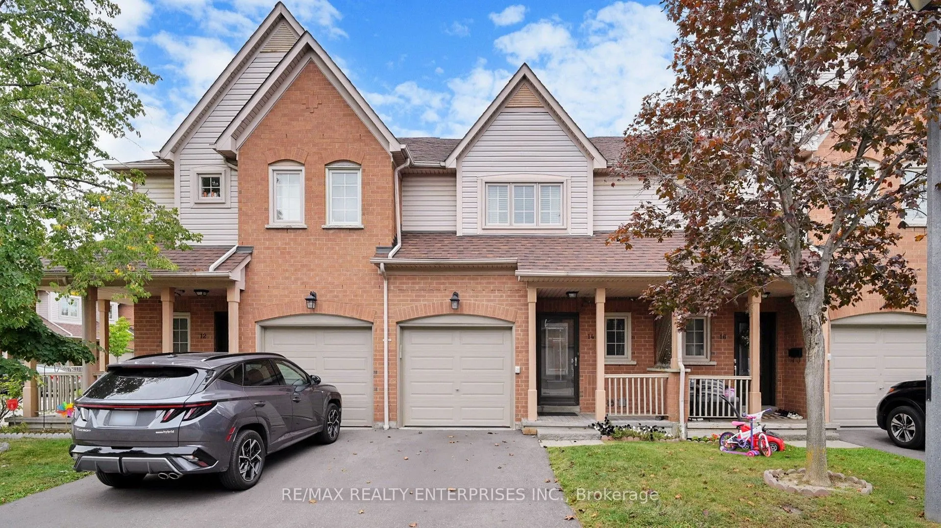 5223 Fairford Crescent, #27