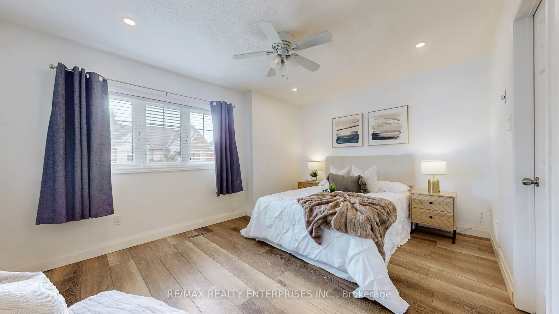 5223 Fairford Crescent, #27