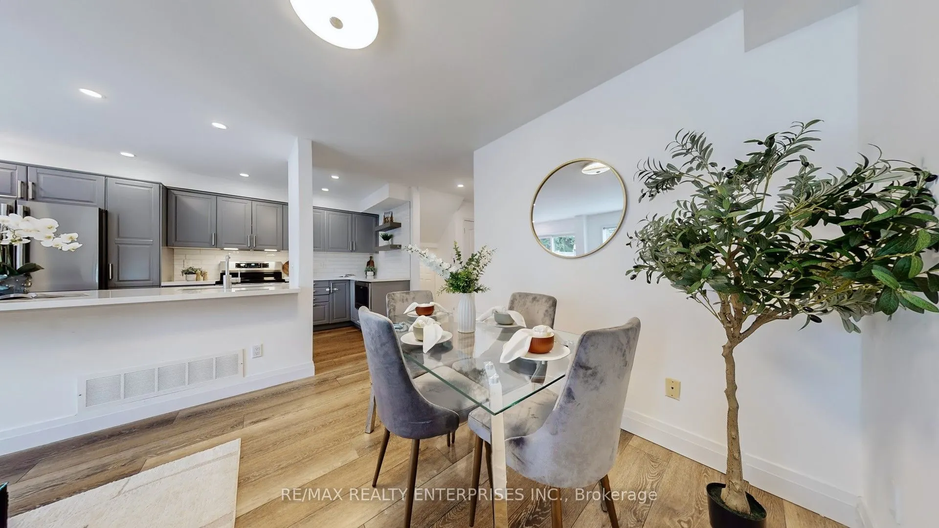 5223 Fairford Crescent, #27