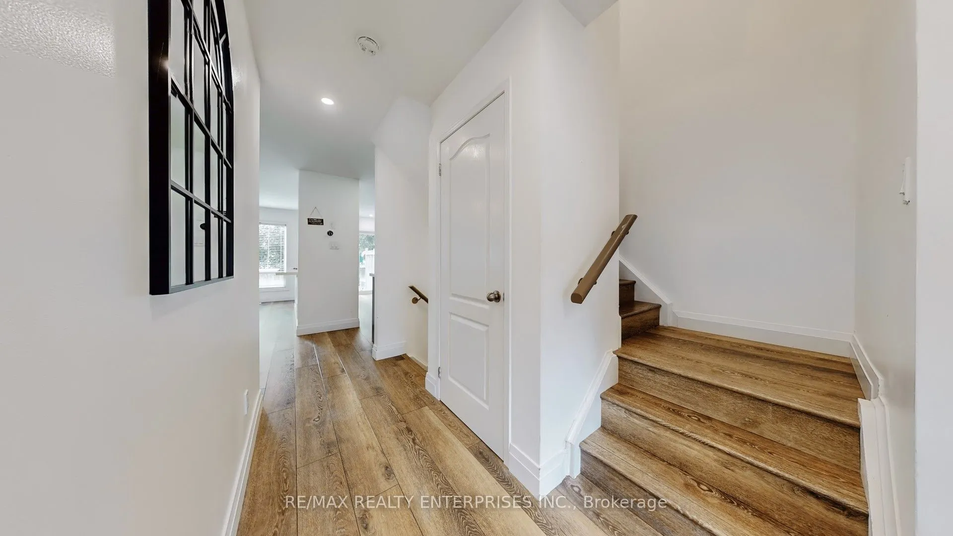 5223 Fairford Crescent, #27