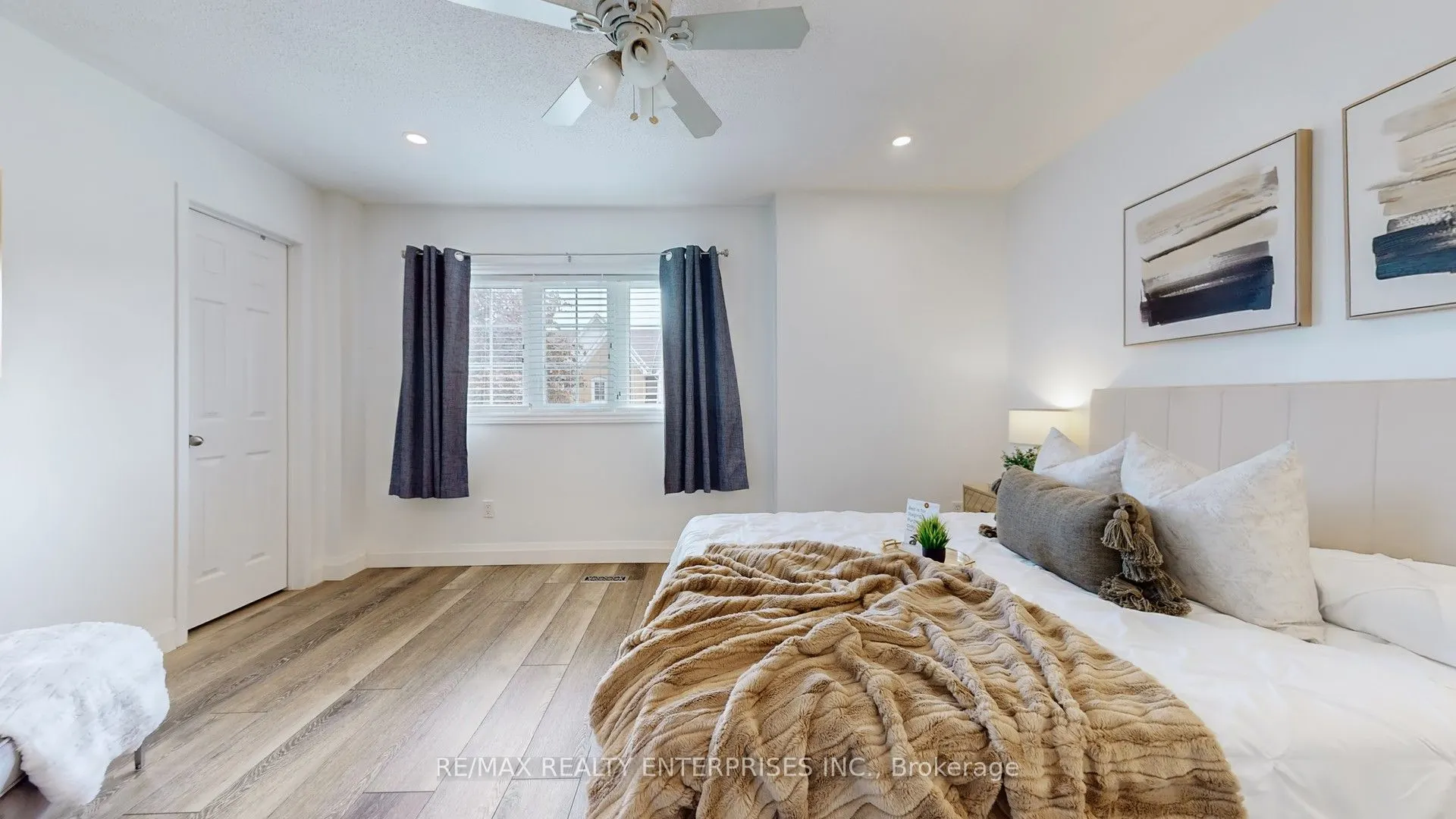 5223 Fairford Crescent, #27