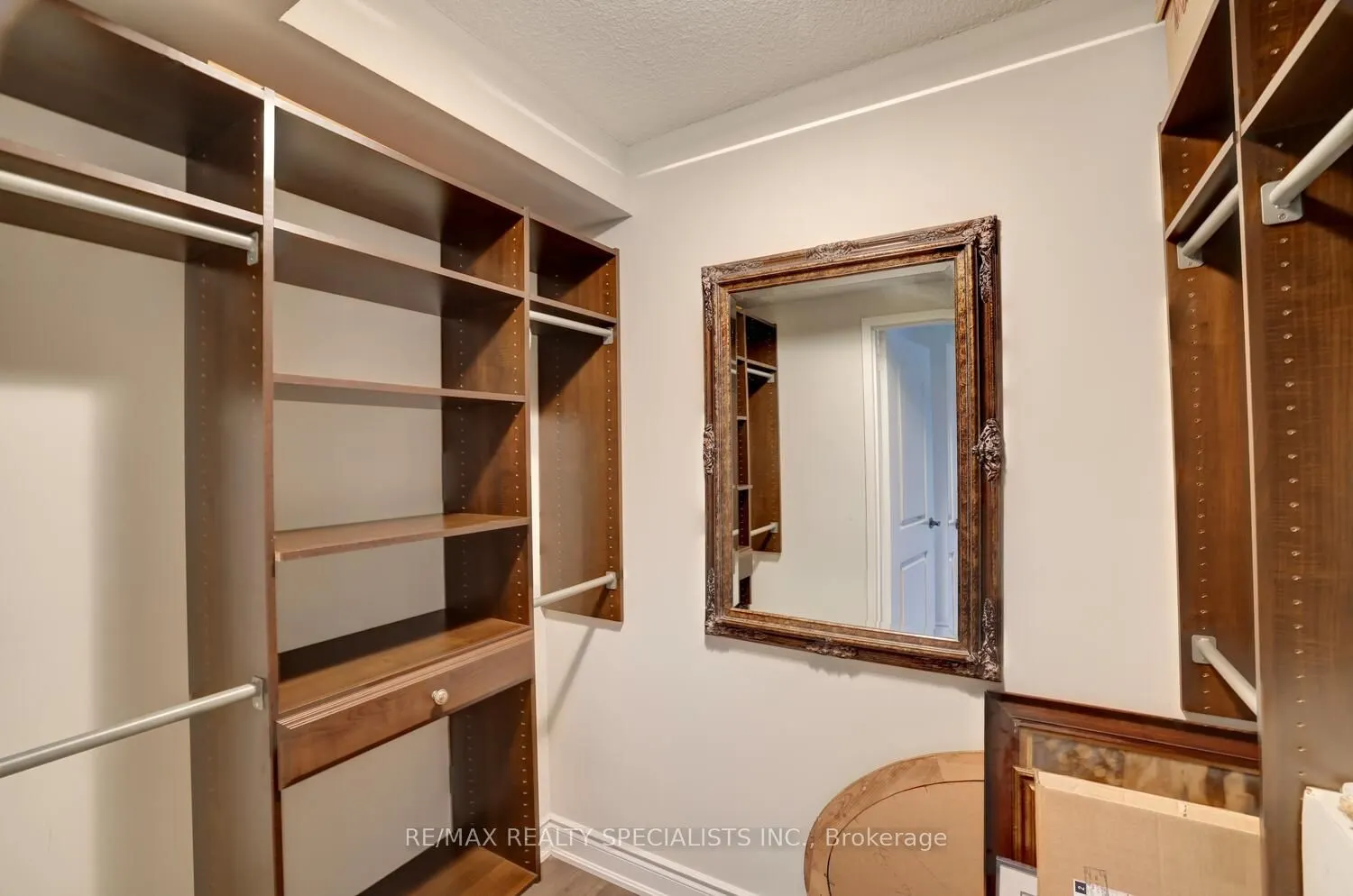 965 Inverhouse Drive, #203