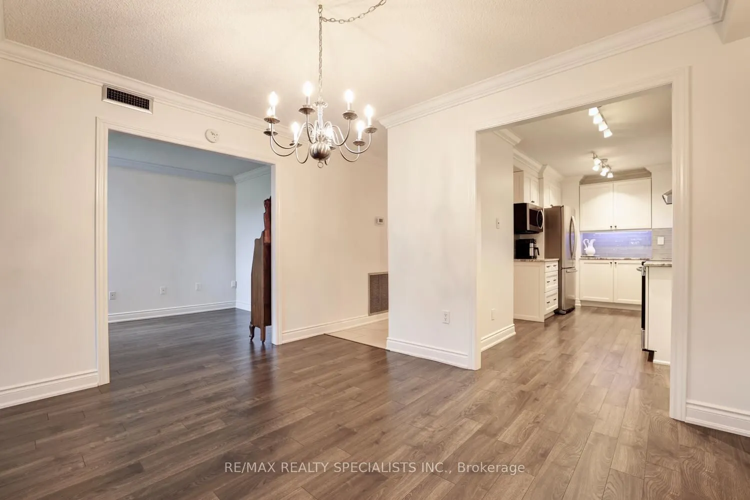 965 Inverhouse Drive, #203