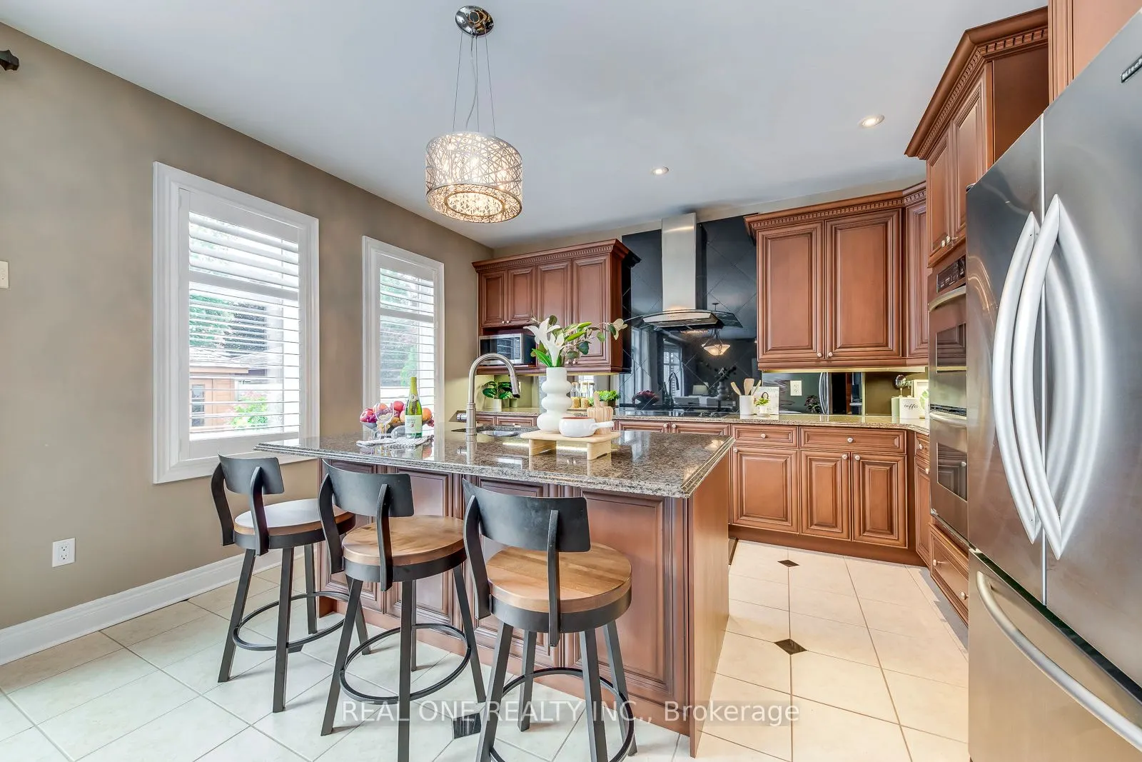 1507 Arrowhead Road