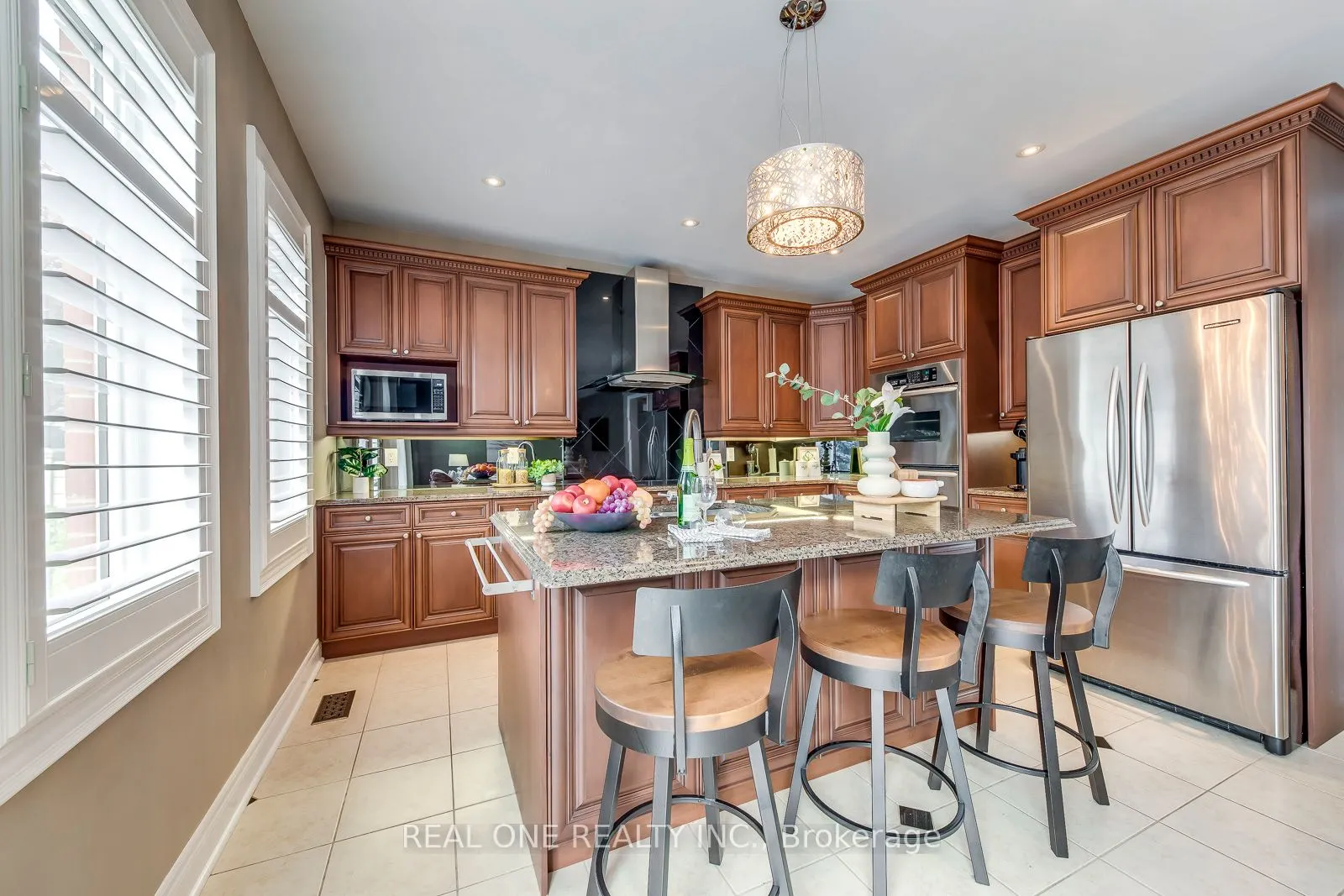 1507 Arrowhead Road