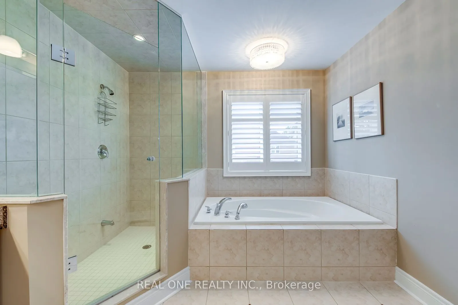 1507 Arrowhead Road