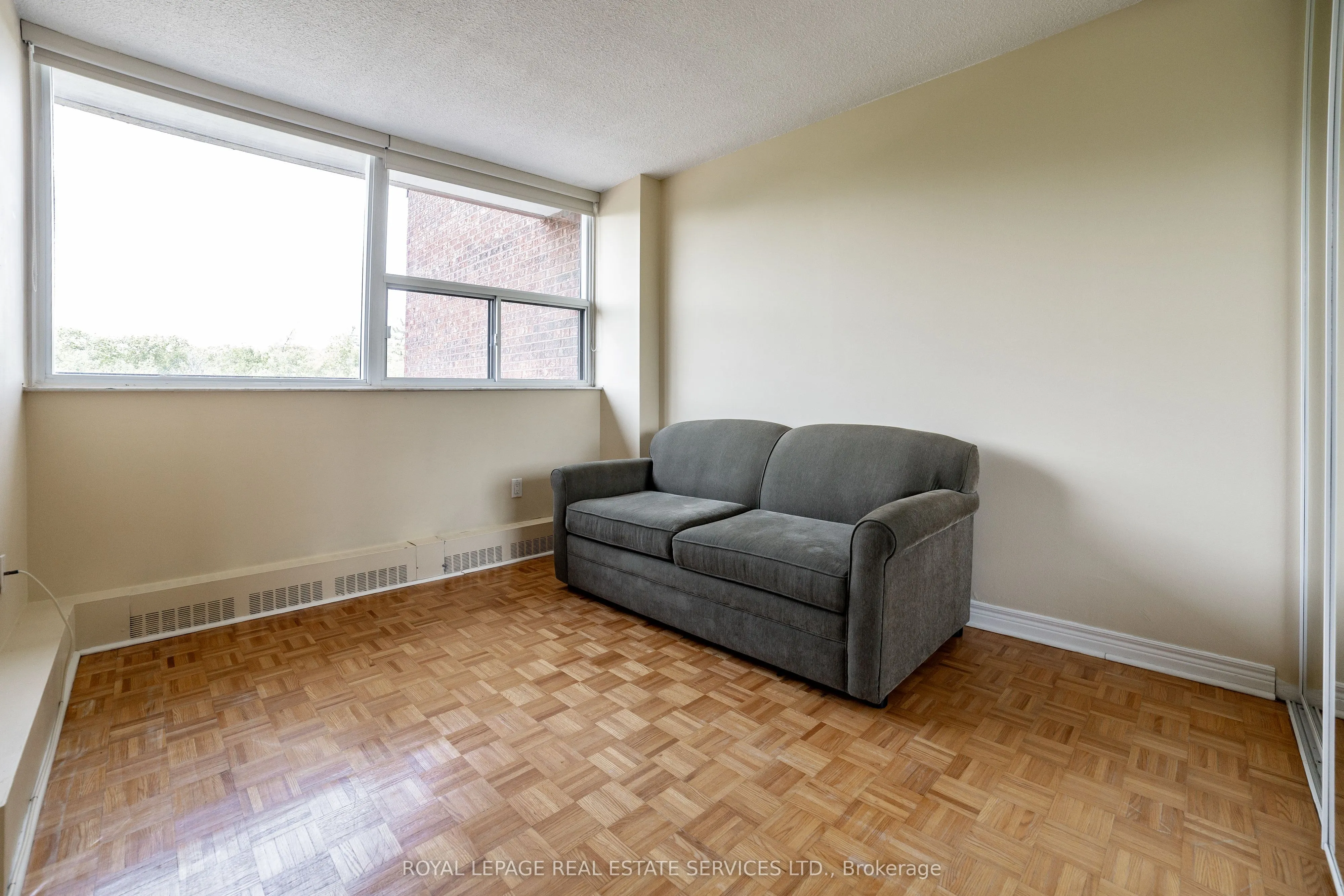 3501 Glen Erin Drive, #311