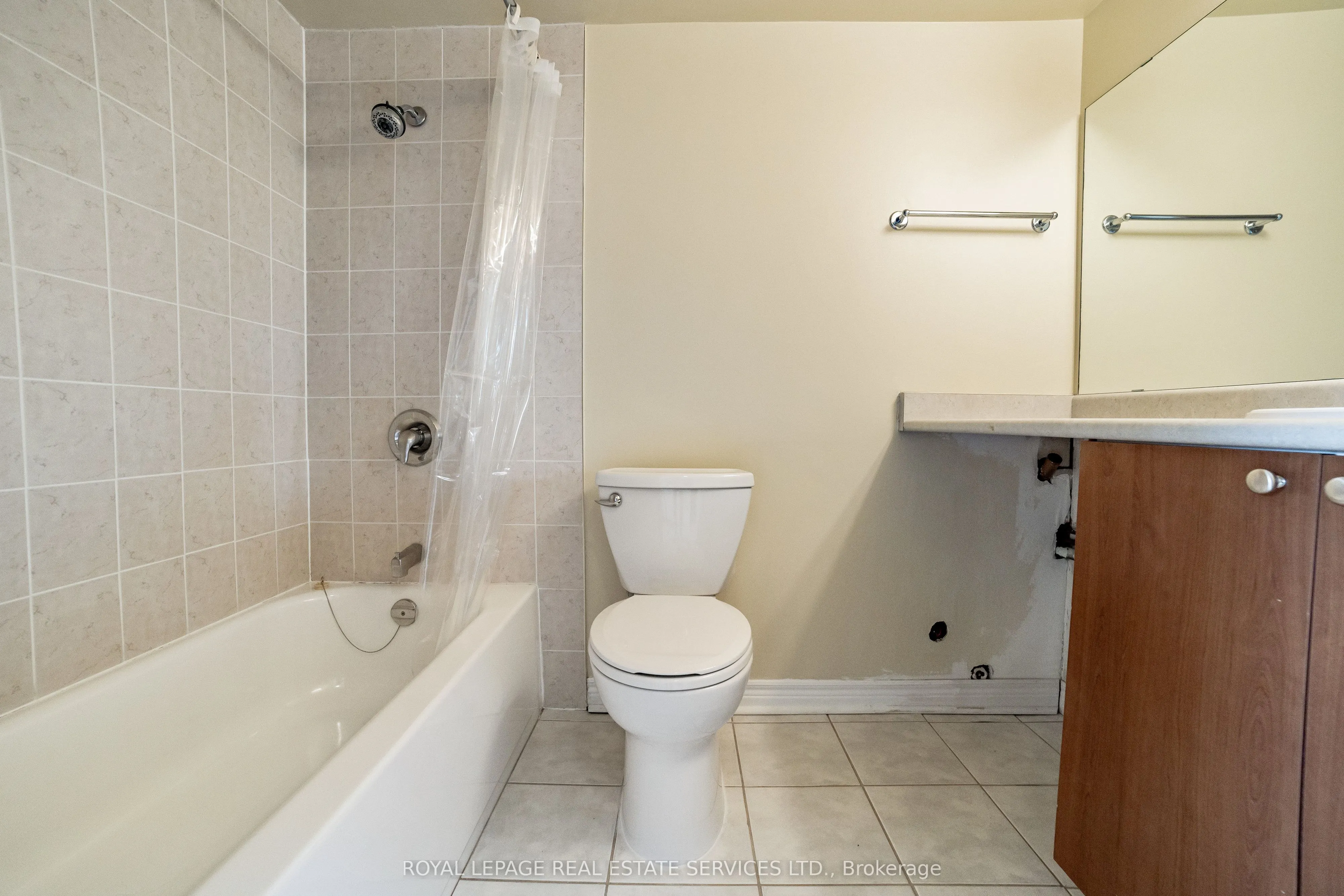 3501 Glen Erin Drive, #311