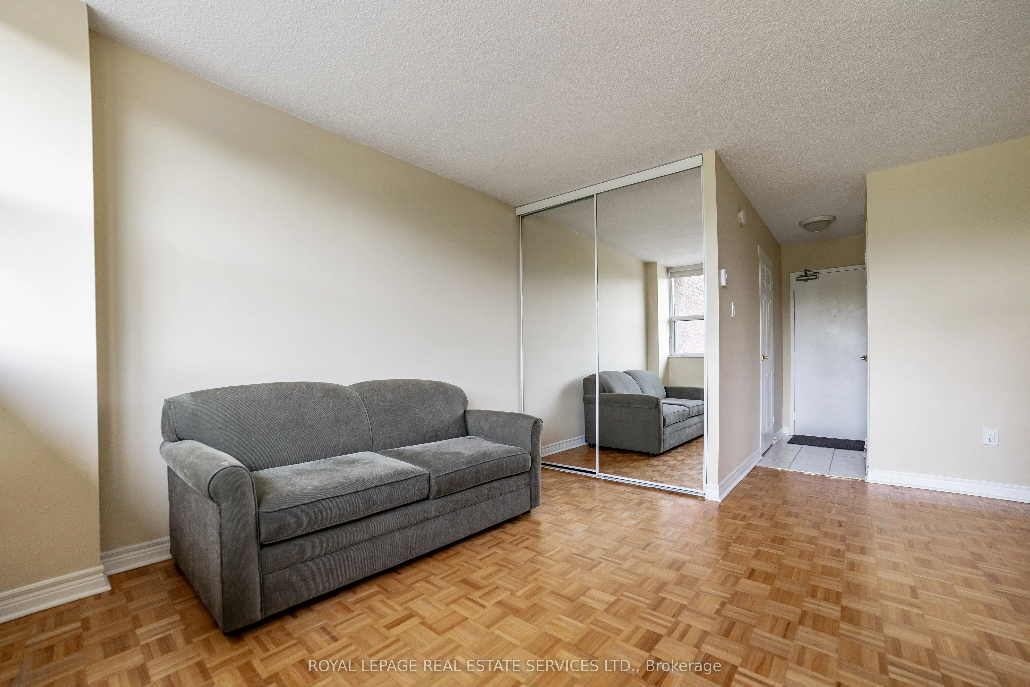 3501 Glen Erin Drive, #311