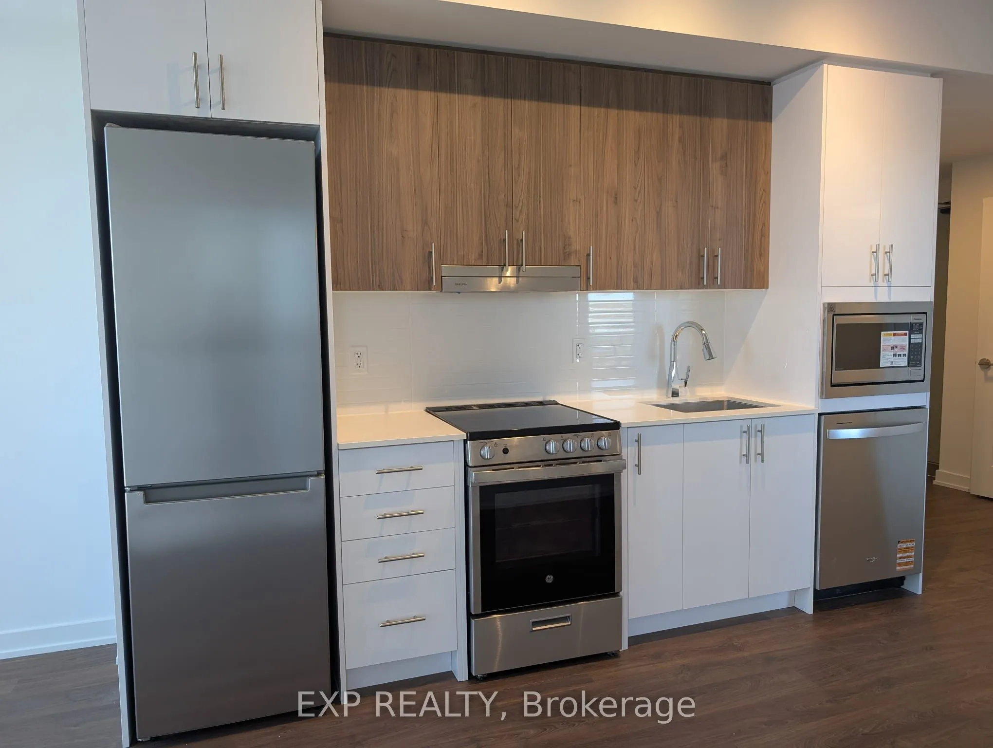 5105 Hurontario Street, #2